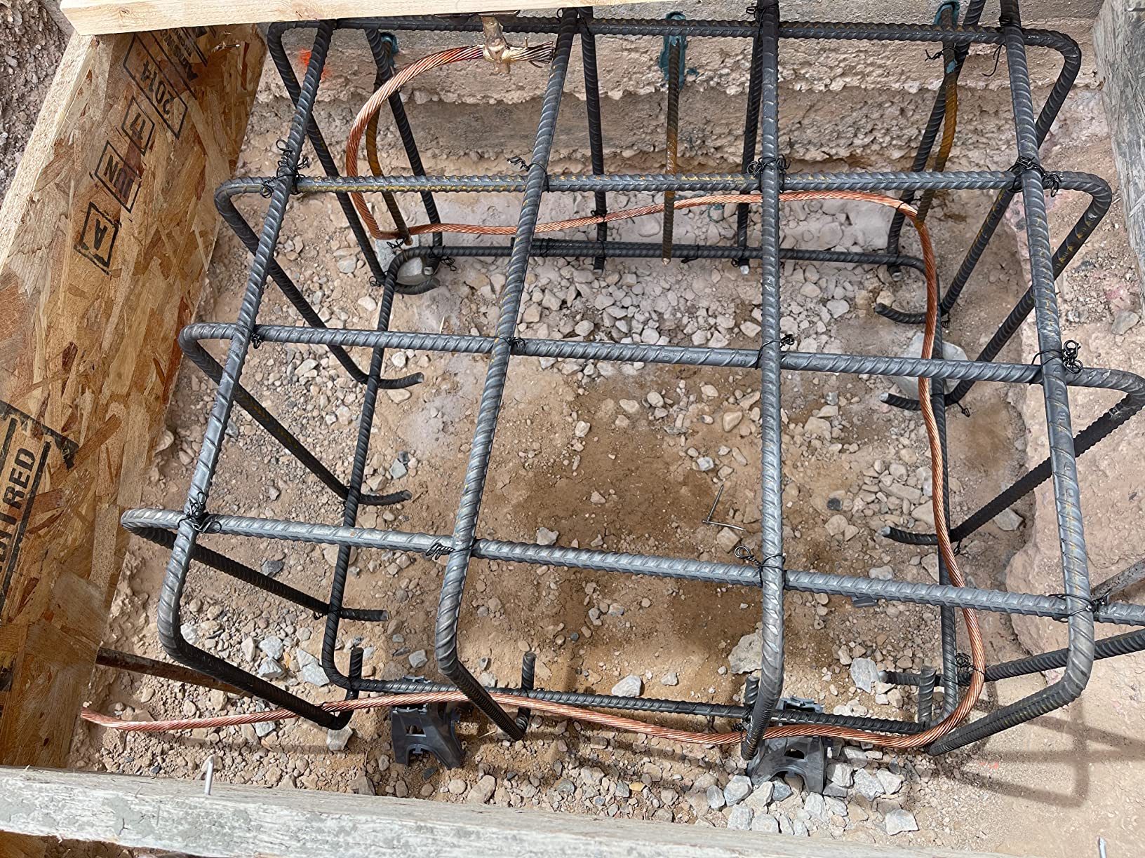 Metabo HPT Portable Rebar Bender and Cutter, 8-Amp Motor, Grade 60 Rebar, Maximum 180 Degree Angle, Variable Speed Trigger, VB16Y customer photo 2