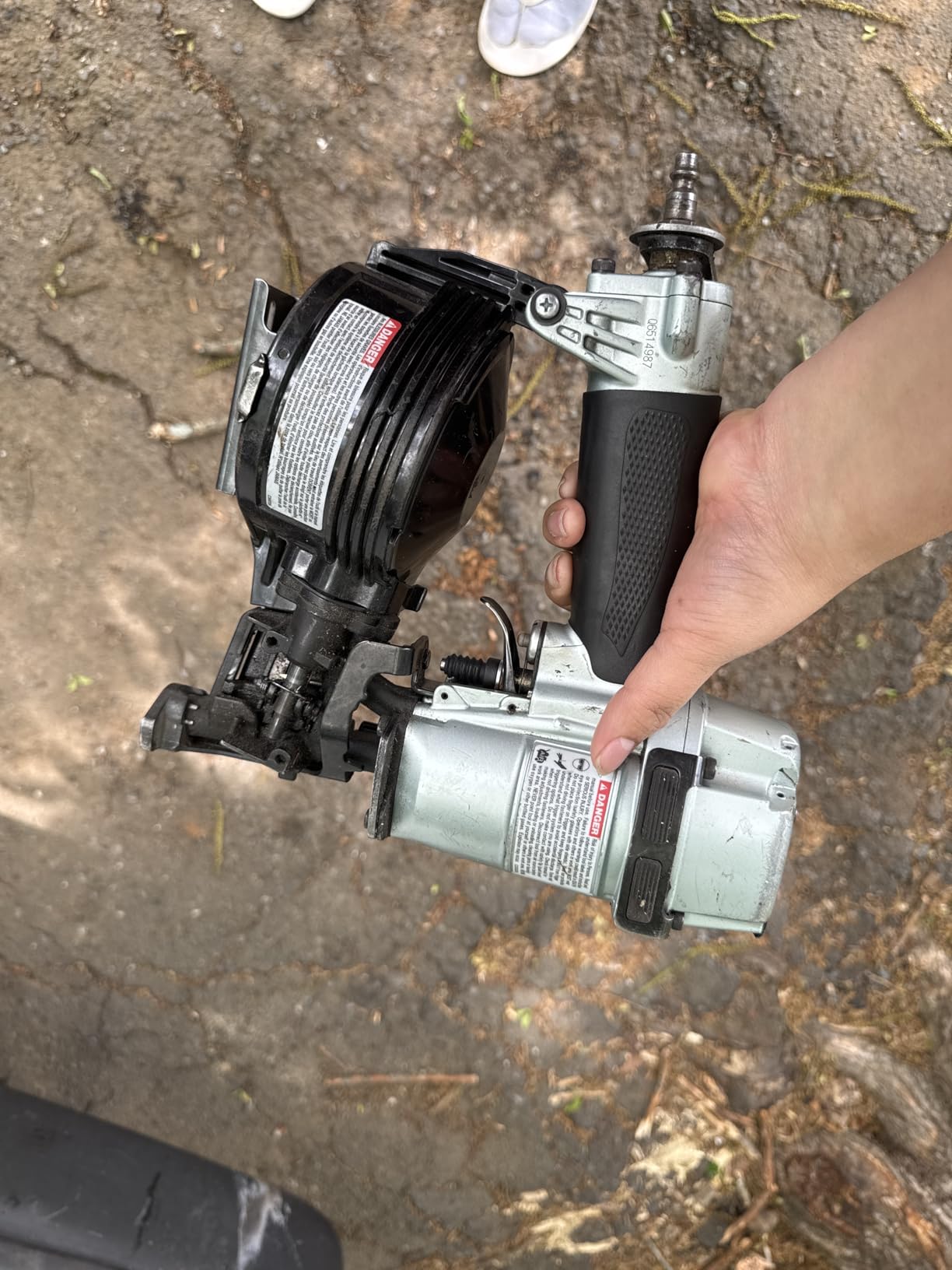 Metabo HPT Pneumatic Roofing Nailer, 16 Degree Asphalt Shingles, NV45AB2 | Drives Nails 7/8 to 1-3/4 in, Coil Nail Magazine, Pro-Grade Power Tool for Fast Shingle Fastening Tasks customer photo 2