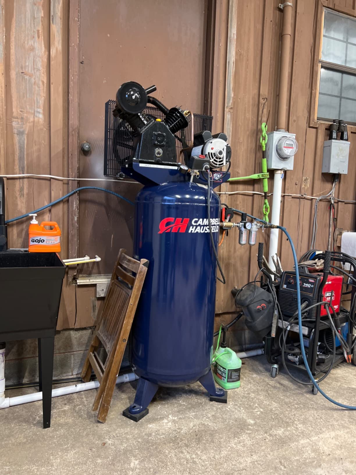 Campbell Hausfeld 60 Gallon Vertical Air Compressor, 230V, 3.7 HP, 175 PSI customer photo 1