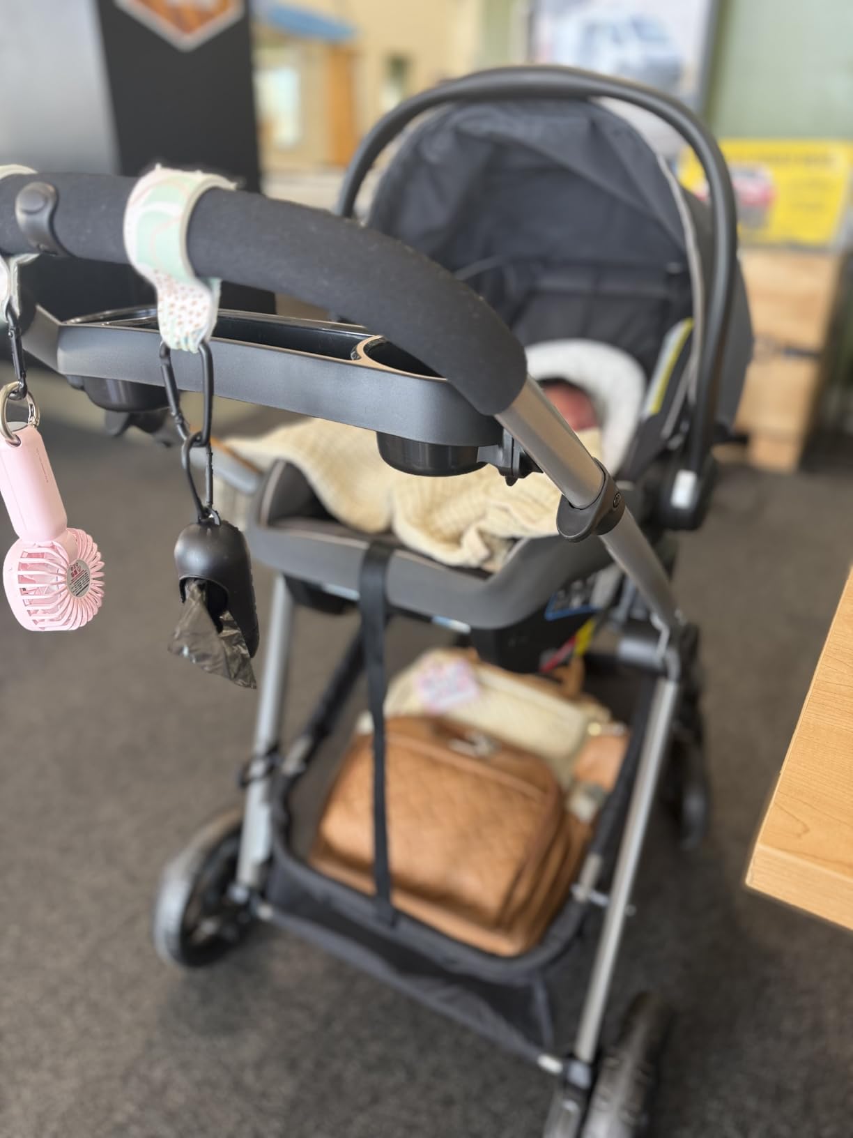 Graco Modes Element Travel System, Baby Car Seat and Stroller Combo, Includes: SnugRide Lite LX Infant Car Seat and Reversible Baby Stroller, Canter customer photo 1