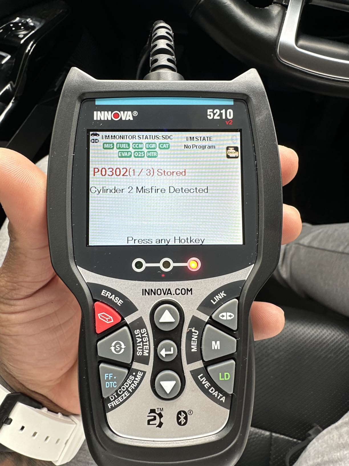 Innova 5210 OBD2 Scanner & Engine Code Reader, Battery Tester, Live Data, Oil Reset, Car Diagnostic Tool for Most Vehicles customer photo 2