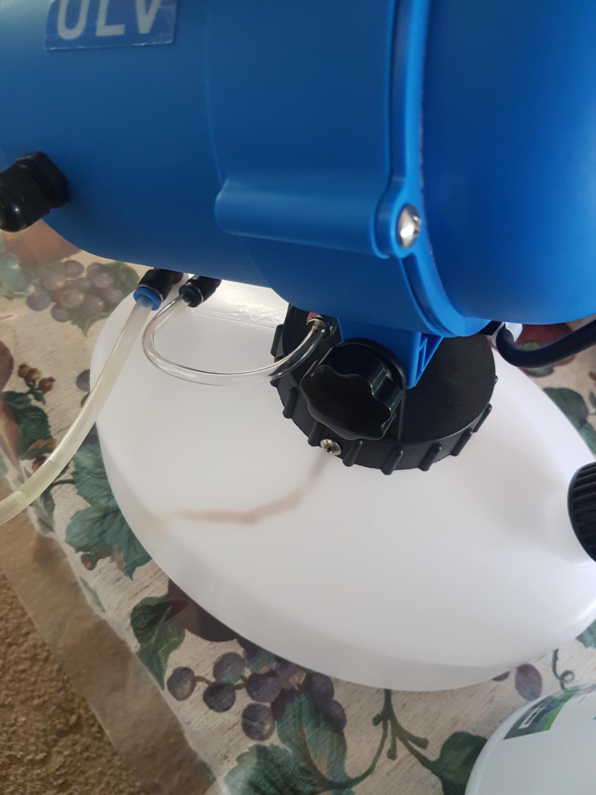 Electric ULV Portable Fogger Sprayer Machine 4.5L (1.2 Gallon) Cold Fogger Machine Spraying Distance 30ft for Home, Hotel, Church, School, Yard customer photo 2