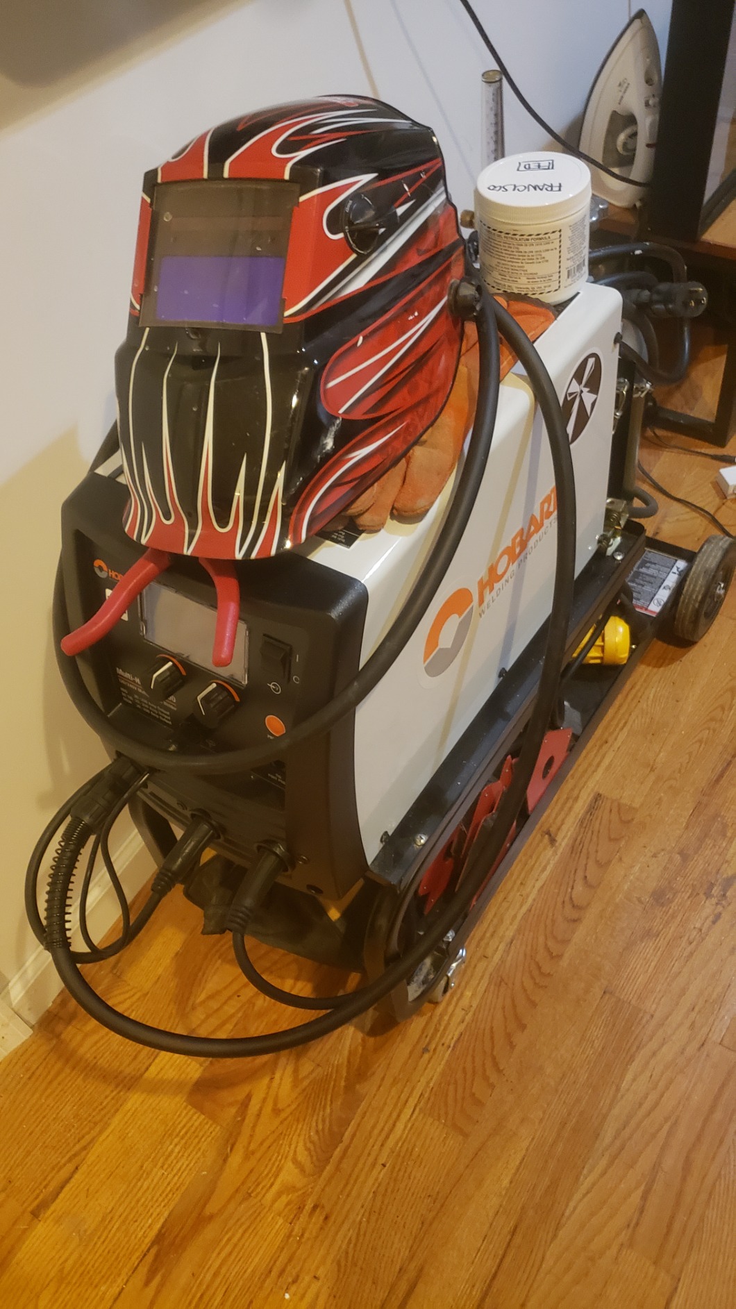 Hobart 500578 Multi-Handler 200 Multiprocess Welder customer photo 1