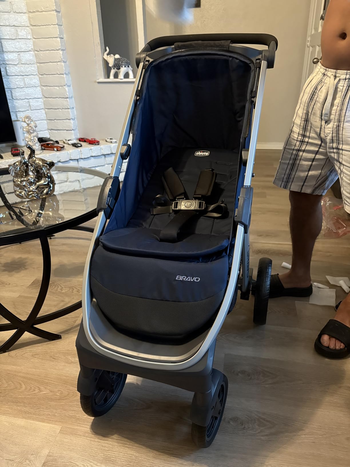 Chicco Bravo 3-in-1 Trio Travel System, Bravo Quick-Fold Stroller with KeyFit 30 Infant Car Seat and Base, Camden/Black customer photo 2