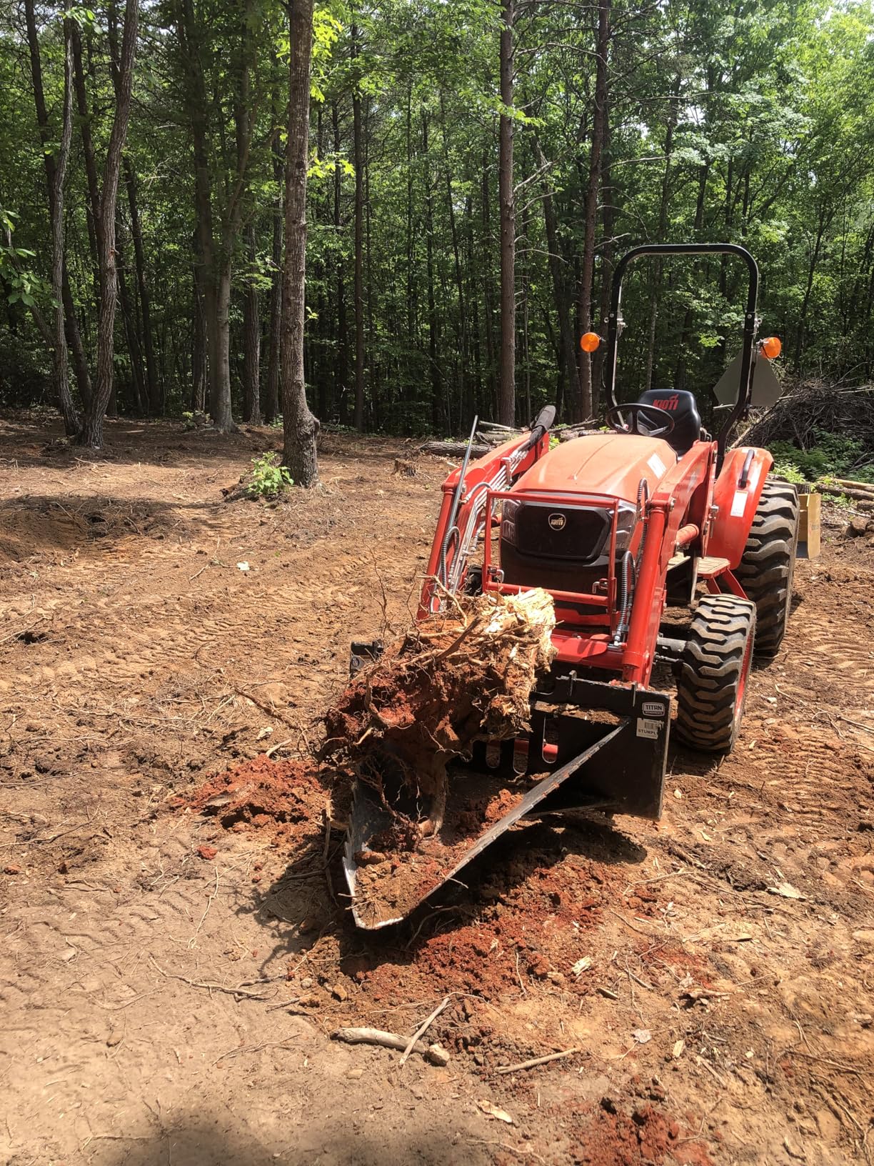 Titan Attachments Economy Series Stump Bucket Attachment, Universal Skid Steer Quick Tach, Serrated Leading Edge, Tree Scoop Digger customer photo 1