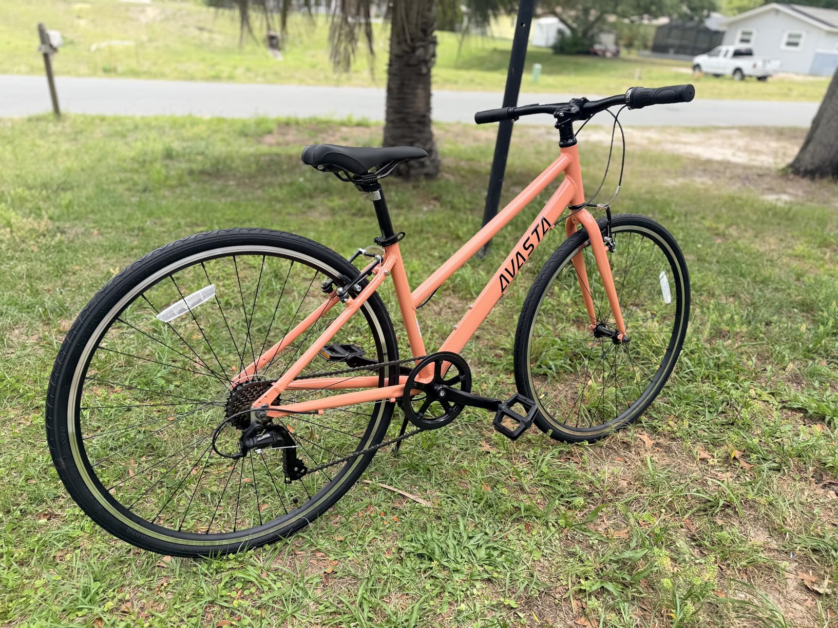 AVASTA Populus 700C Road Bike for Women with Kickstand, 15/17 Inch Lightweight Step Through Aluminum Alloy Frame, 7-Speed Drivetrain, Multiple Colors customer photo 2