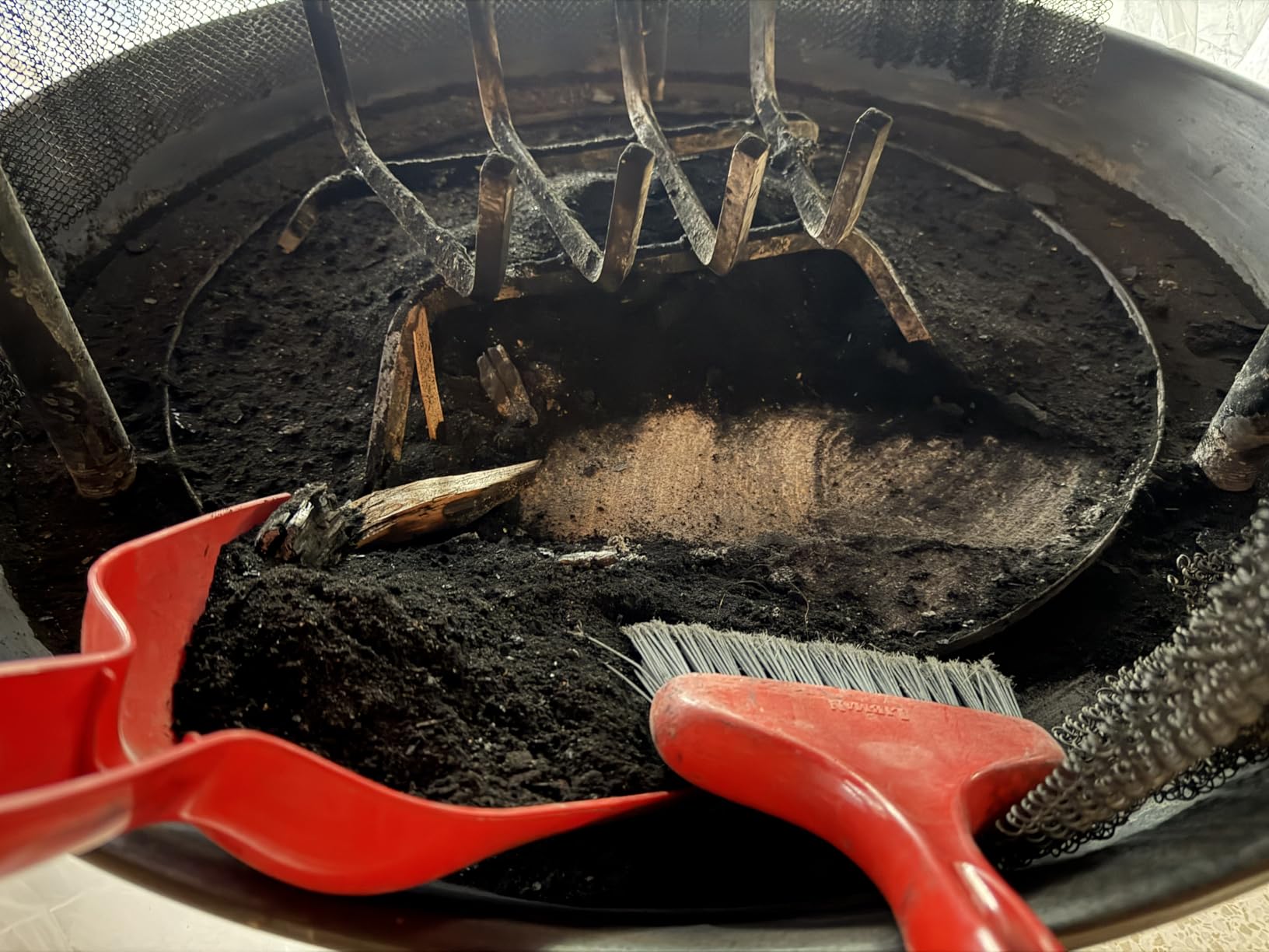 Sealegend 30FT Chimney Sweep Kit Rotary Flexible Cleaning Brush with 9 Rods | Deeply Removes Soot & Creosote for Safer, More Efficient Chimney Cleaning customer photo 1