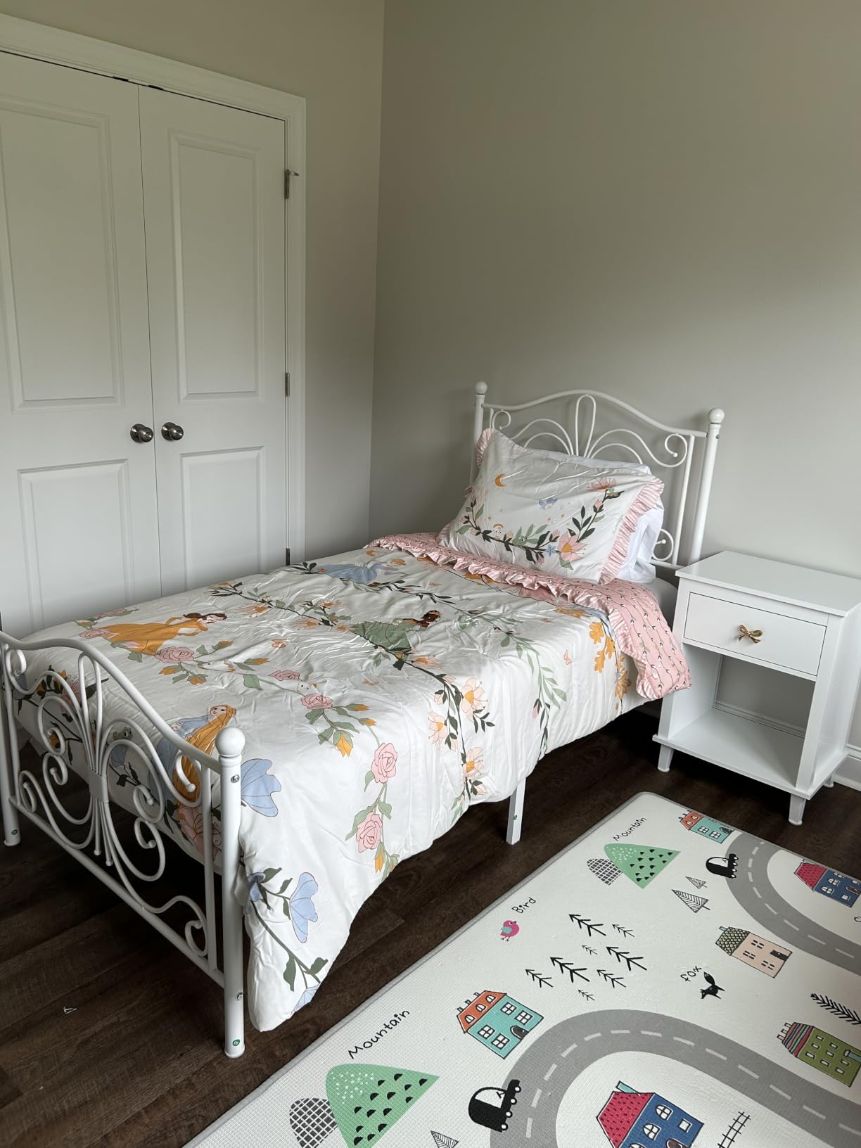 SHA CERLIN Twin Size Bed Frame for Kids,Metal Bed Frame with Butterfly Pattern Design Headboard & Footboard,No Box Spring Needed,Easy Assembly,White customer photo 2