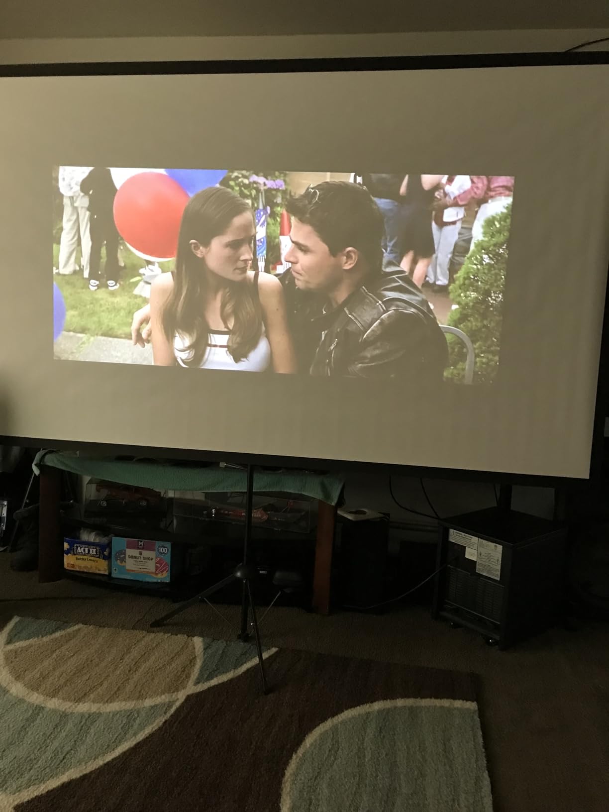 Projector Screen with Stand, Paris RHÔNE 100-inch Outdoor Indoor Projector Screen 16:9 4K HD PVC, 1.5 Gain Portable Wrinkle-Free Movie Screen for Home Backyard Theater with Carry Bag, Ground Nails customer photo 1