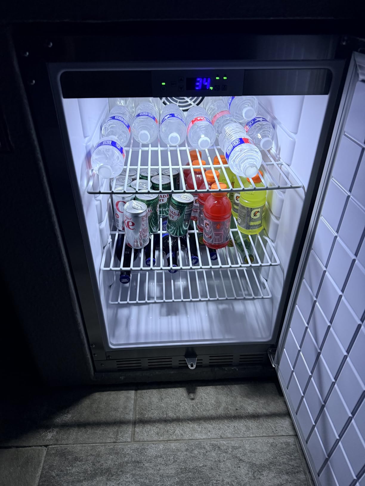 21 Inch Outdoor Refrigerator, Weather Proof Stainless Steel Beverage Beer Cooler Under Counter Fridge, Indoor/Outdoor Refrigerator with 3 Shelves for Patio Kitchen and Commercial Use customer photo 2