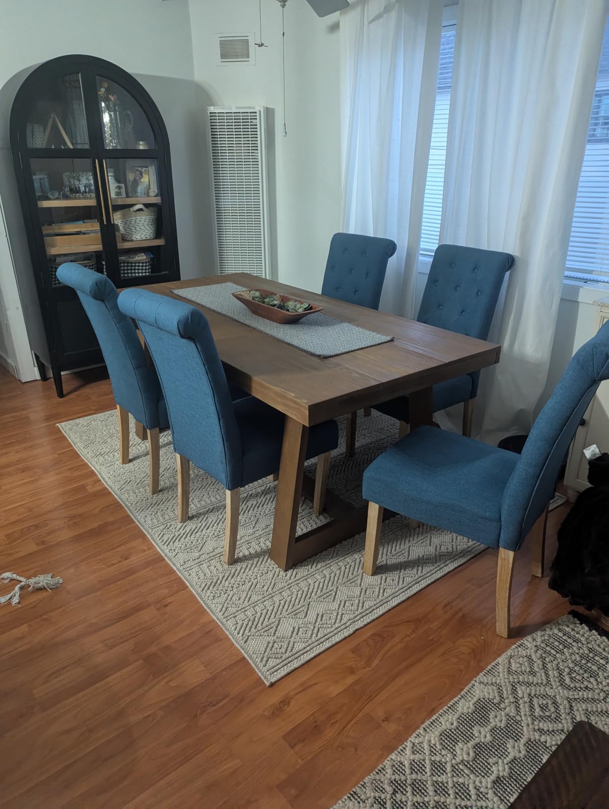 Plank+Beam 72 Inch Farmhouse Dining Table, Solid Wood Rustic Kitchen Table, Large Wooden Rectangular Dinner Table for Dining Room, Home Office, Living Room Furniture, Easy Assembly, Pecan Wirebrush customer photo 1