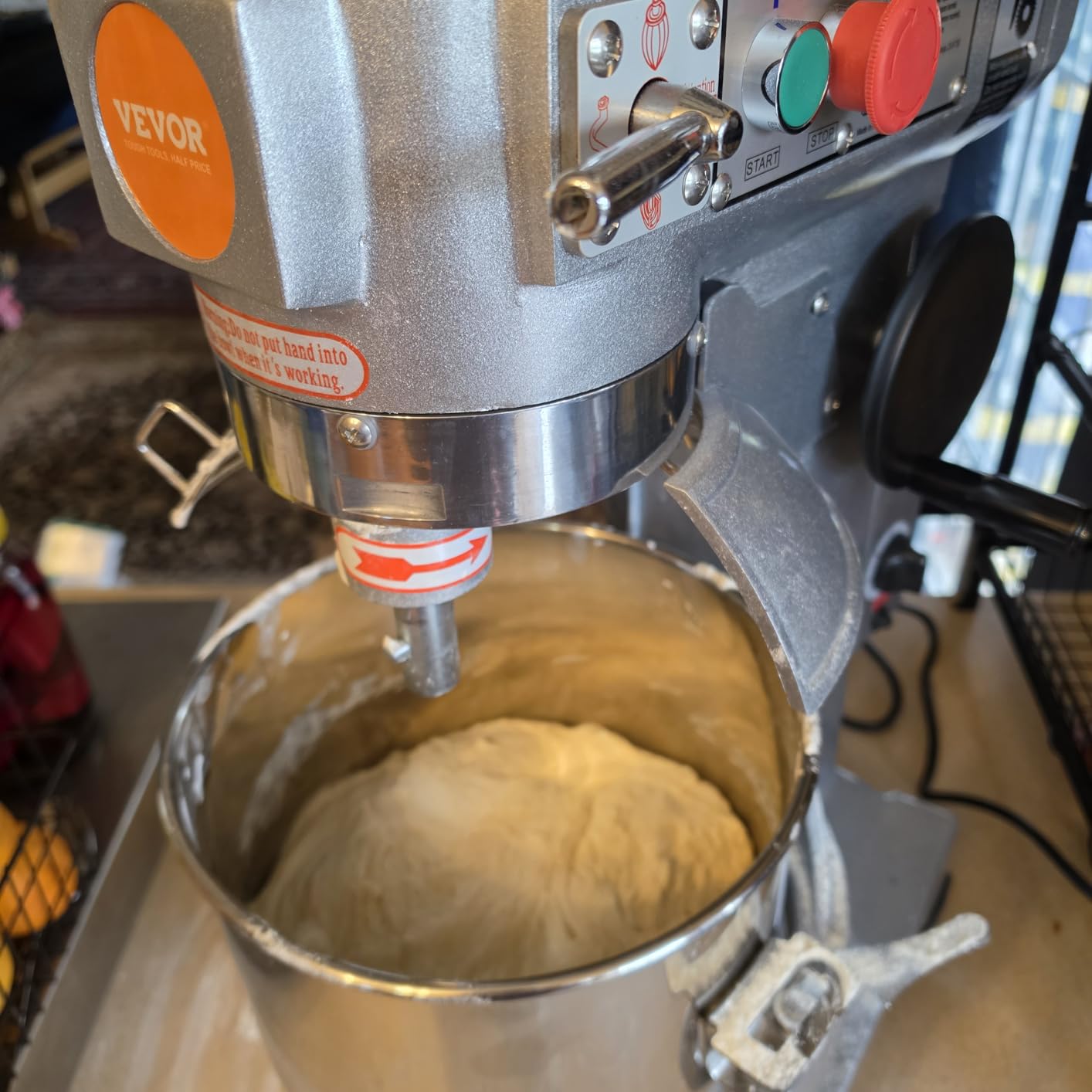 VEVOR Commercial Food Mixer, 15Qt Capacity with Timer, 500W Stainless Bowl Durable Electric Mixer for Commercial Use, 3 Speed Options 113/184/341 RPM, Includes Dough Hook & Whisk customer photo 2