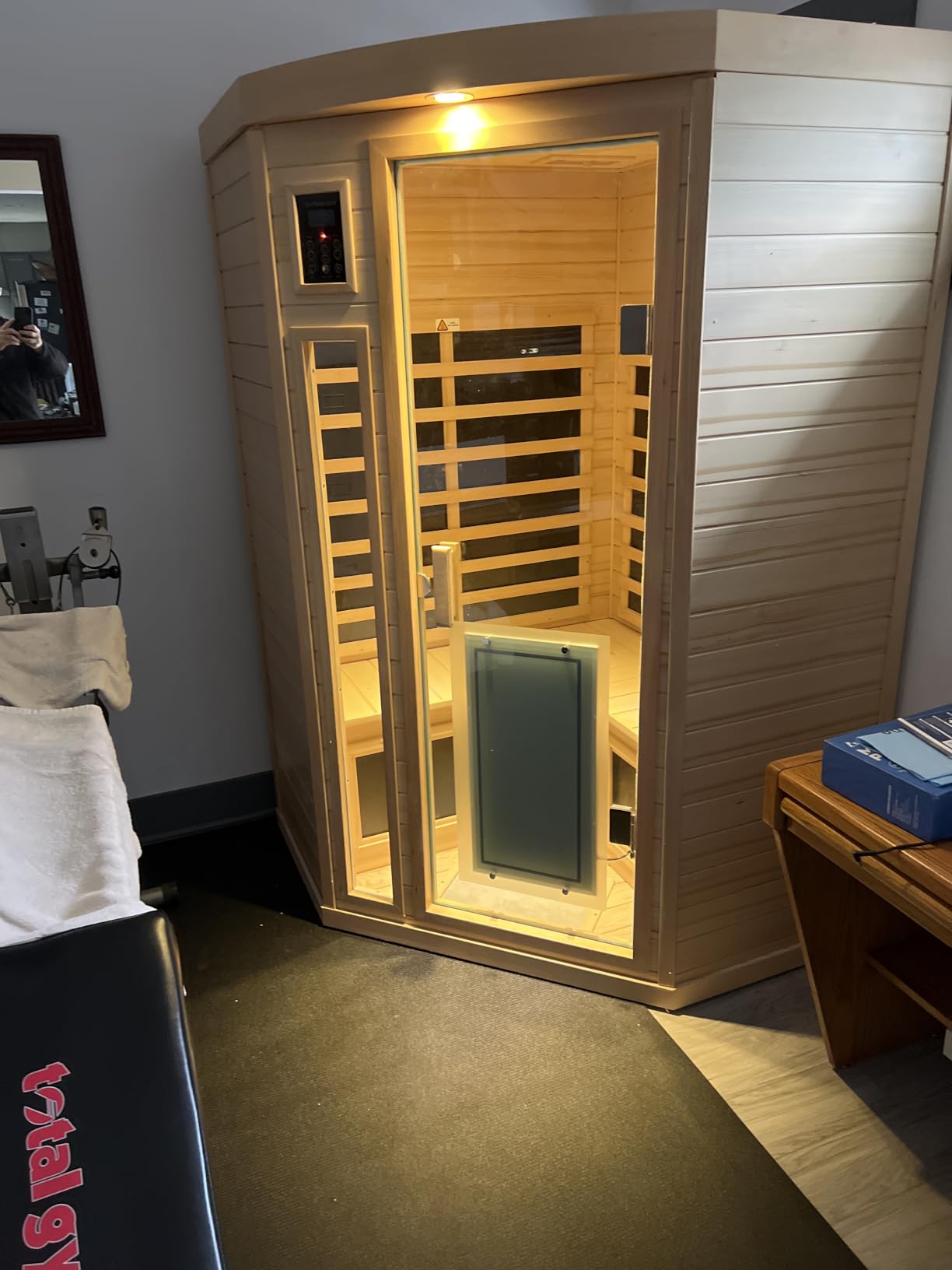 2 Person Infrared Sauna, Low EMF Far Infrared Sauna, Canadian Hemlock Wood Sauna for Home 1500W Indoor Sauna Home Spa Sauna with Bluetooth Speakers, Reading Lights, Roof Vent, Tempered Glass customer photo 1