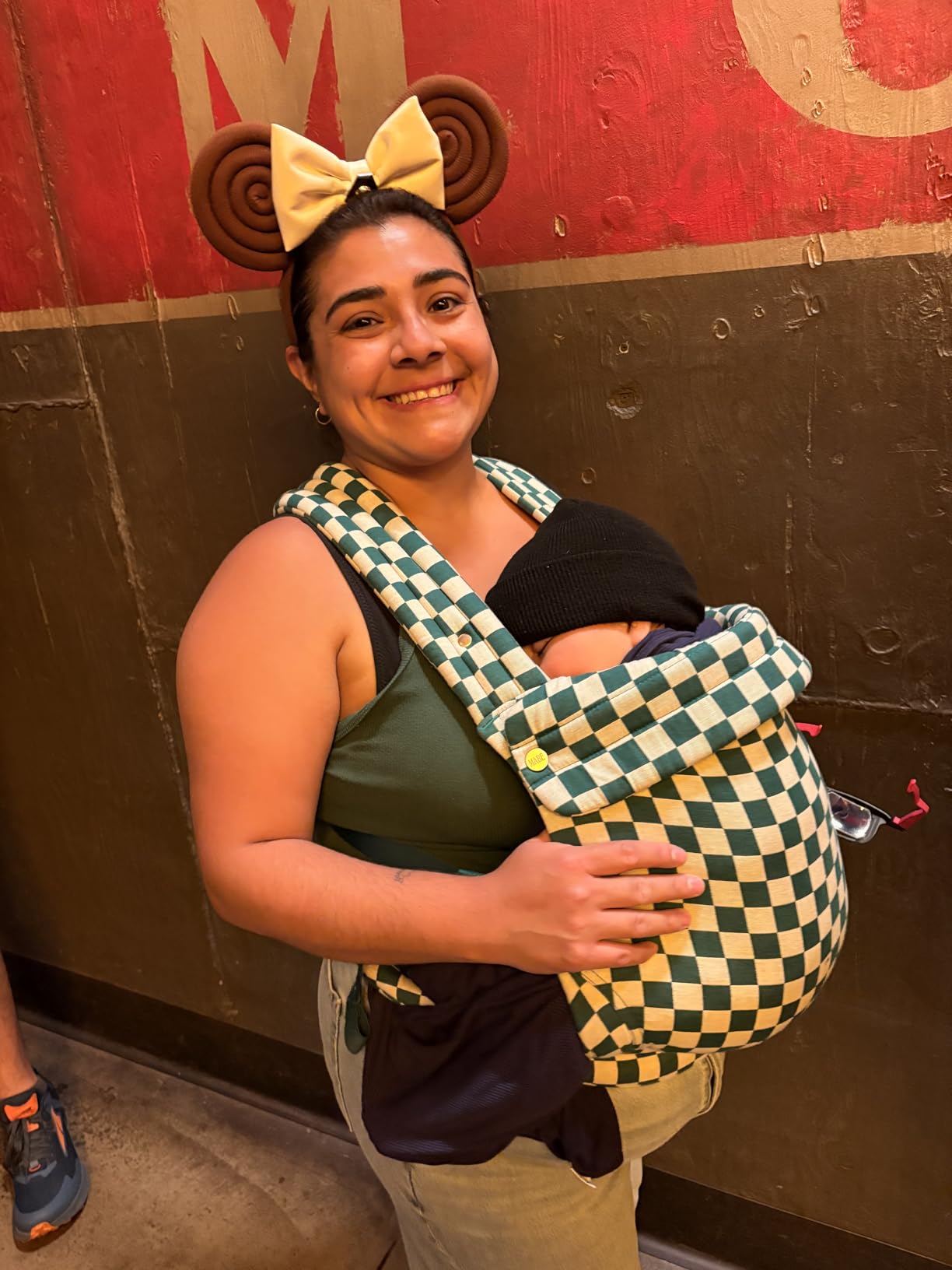 Mabē Monarch Ergonomic Baby Carrier - Premium Cotton Soft Structured Newborn to Toddler Carrier with Hip-Healthy Design, 3 Carry Positions (9-46 lbs), Lightweight & Breathable, (Ebony) customer photo 1