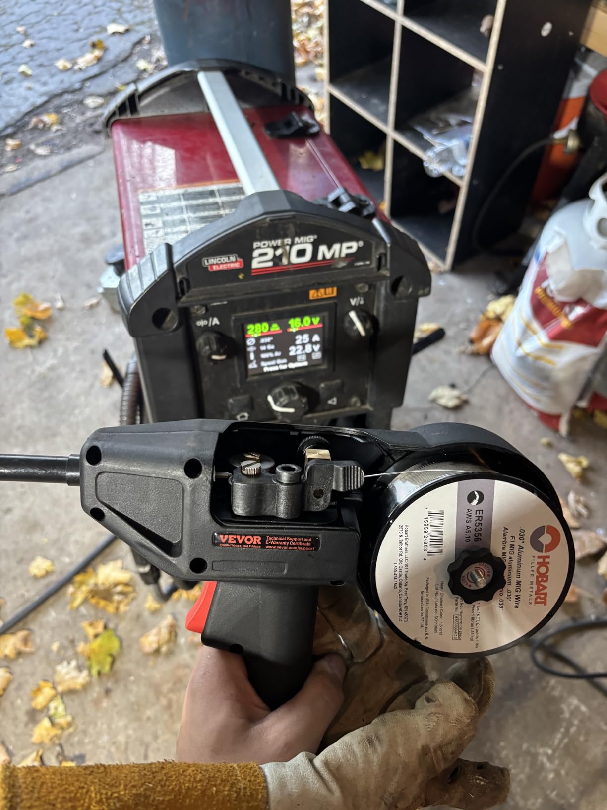 VEVOR 200Amp Spool Gun with 10FT Cable, Compatible with W Weldpro MIG200GDsv200 and MIG155GD Welders, Suitable for 0.030