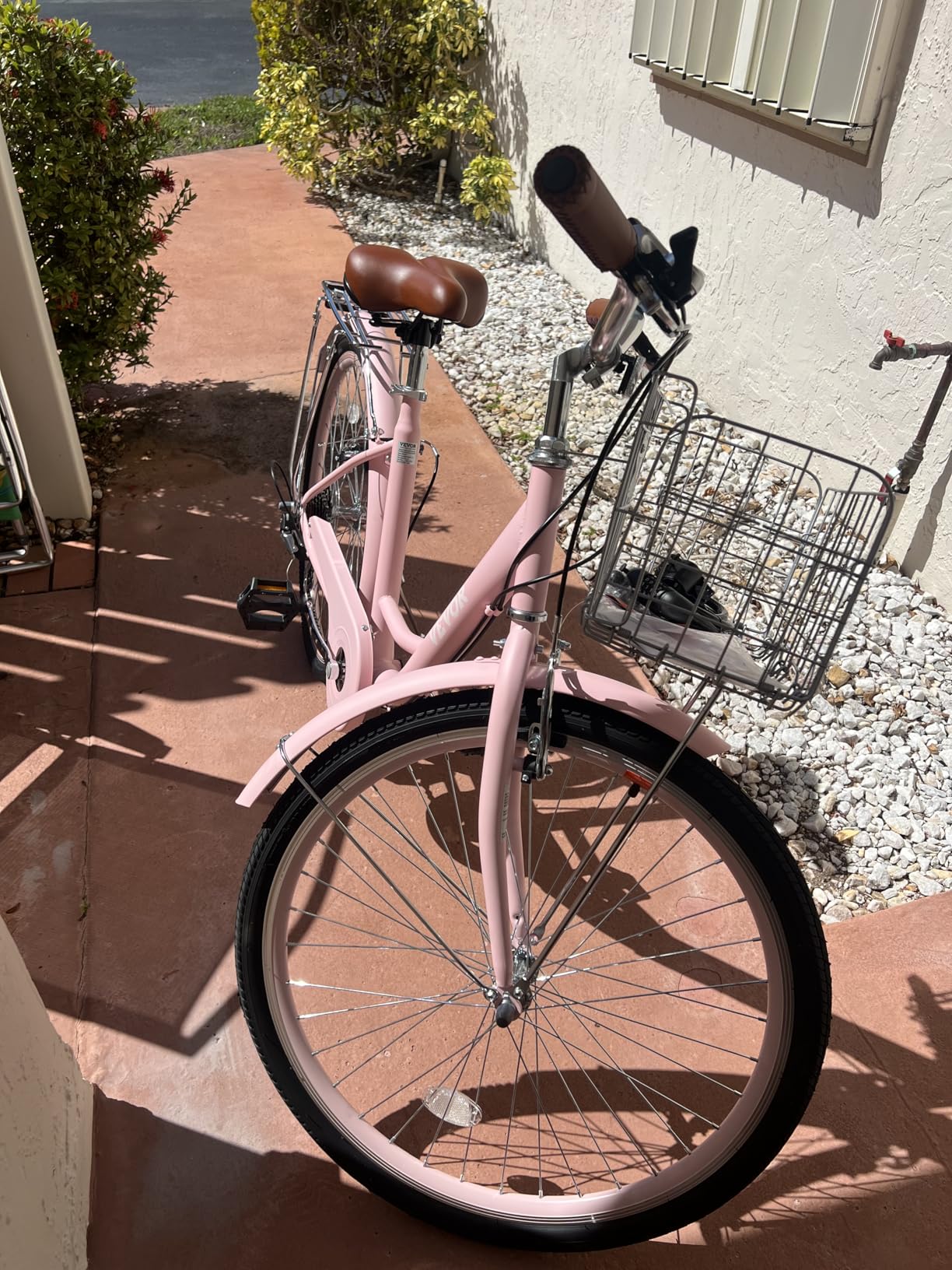 VEVOR Women Bike, 7-Speed and 1-Speed, 24-26 Inch Pink and Light Blue Beach Cruiser Bike, with Large Capacity Basket and Rear Rack, Adjustable Seat customer photo 1