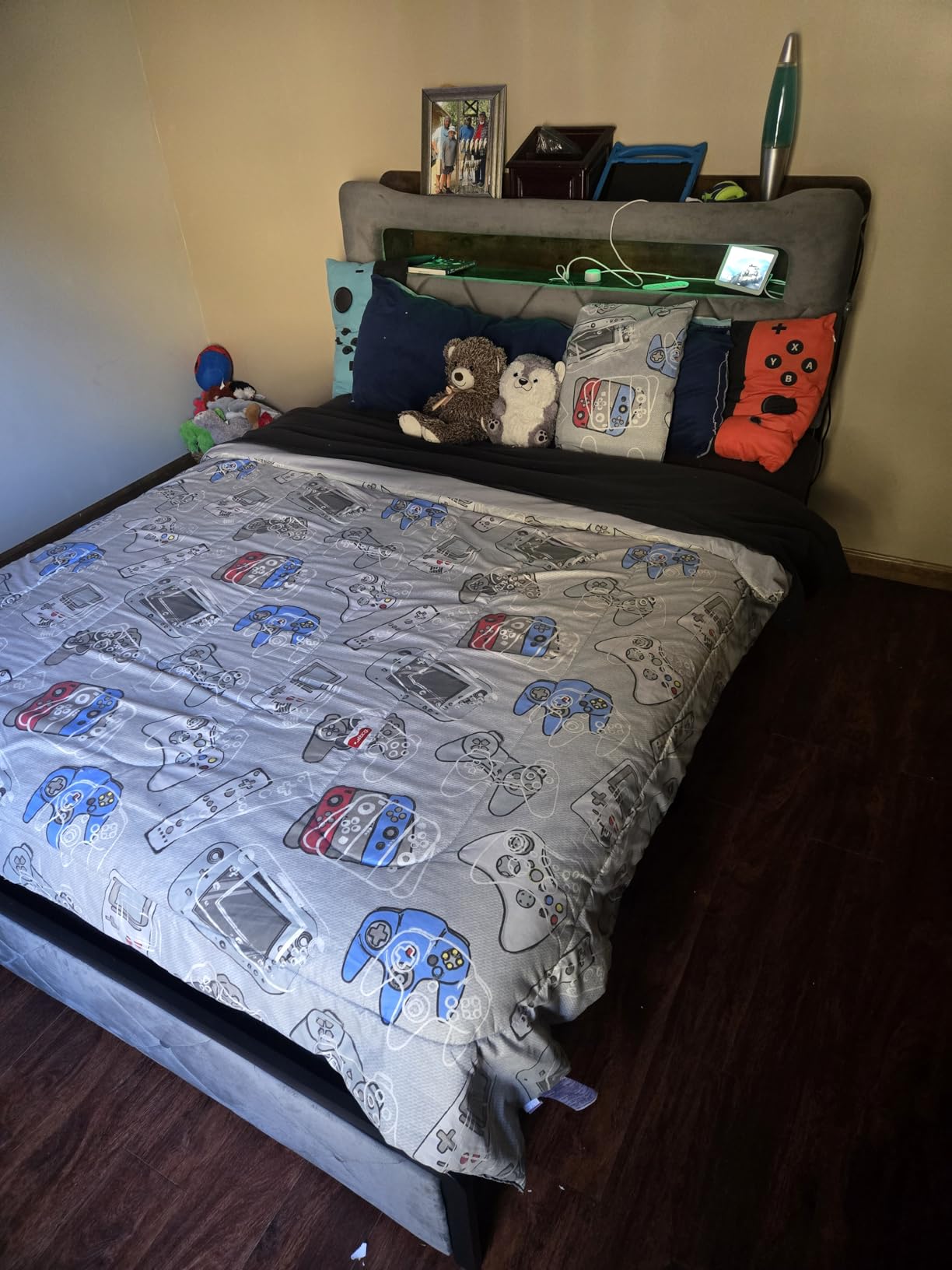 Twin Upholstered LED Bed Frame with 2 Storage Drawers and 2-Tier Storage Bookcase Headboard, Velvet Princess Platform Bed for Kids/Girls/Boys, Heavy Duty Metal Support, No Box Spring Needed, Pink customer photo 2