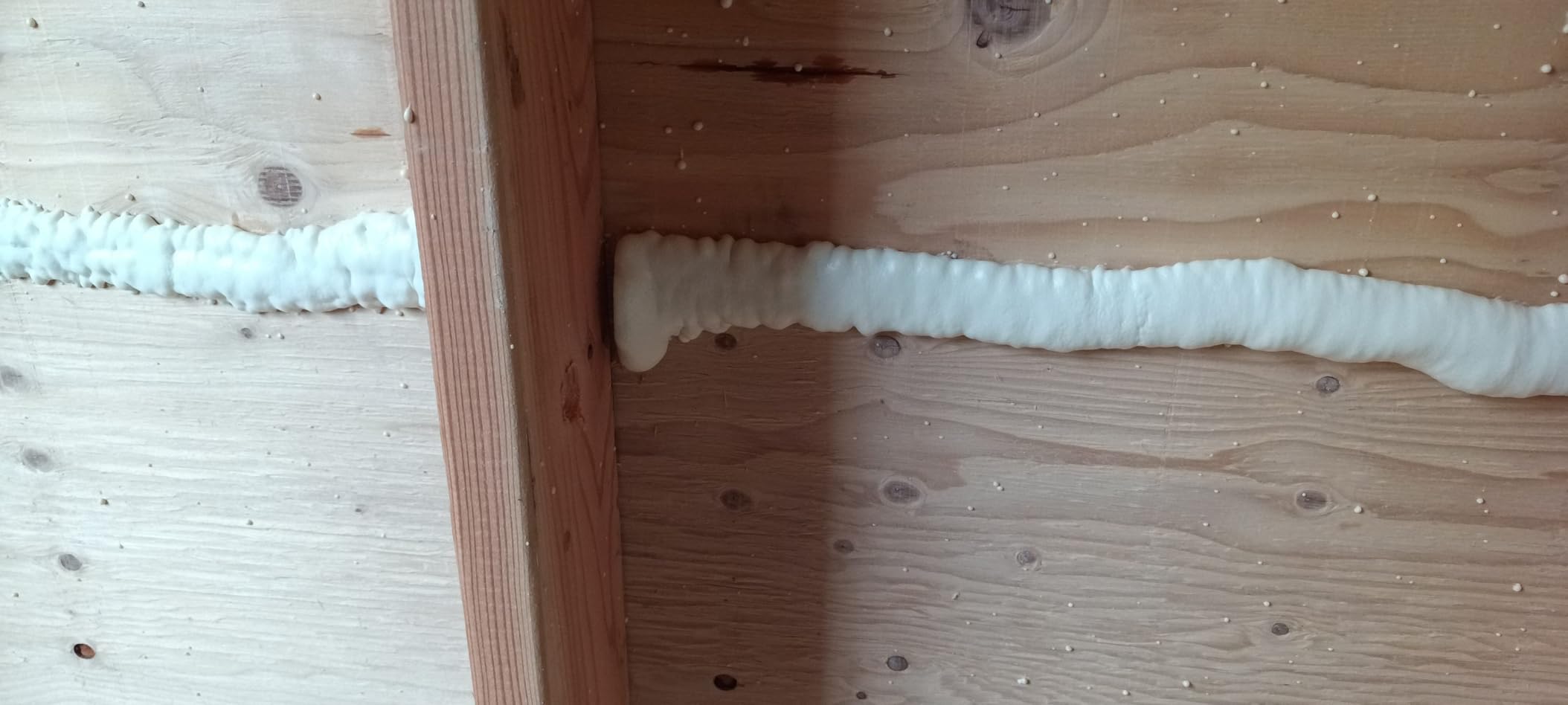Froth Pak 630 Spray Foam Insulation Kit, 15 ft Hose - Closed Cell, 2 Part Foam Sealant, Yields Up to 630 Board ft customer photo 2