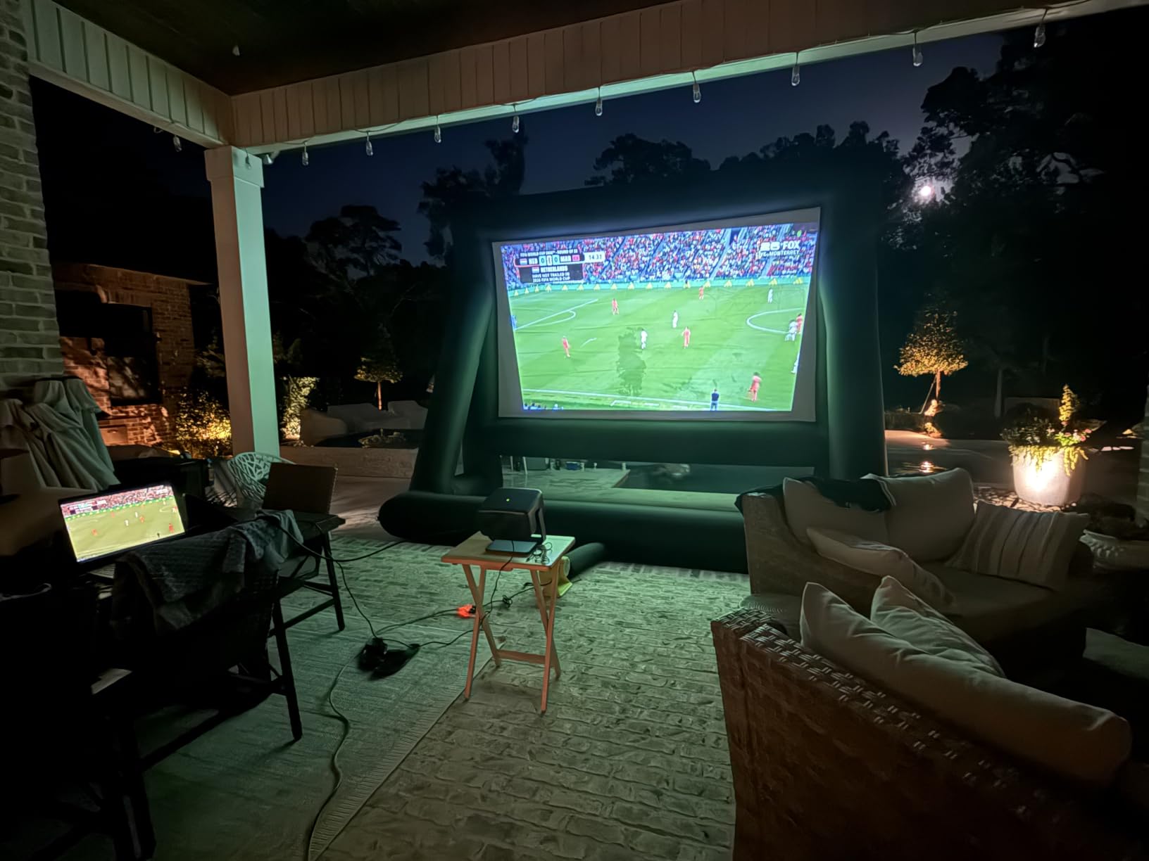Estgora 14FT Inflatable Movie Screen Outdoor, Blow Up Projector Screen, Inflatable Movie Screen with Air Blower Front & Rear Projection Screens for Outdoor Movie Night Backyard Pool Fun customer photo 2