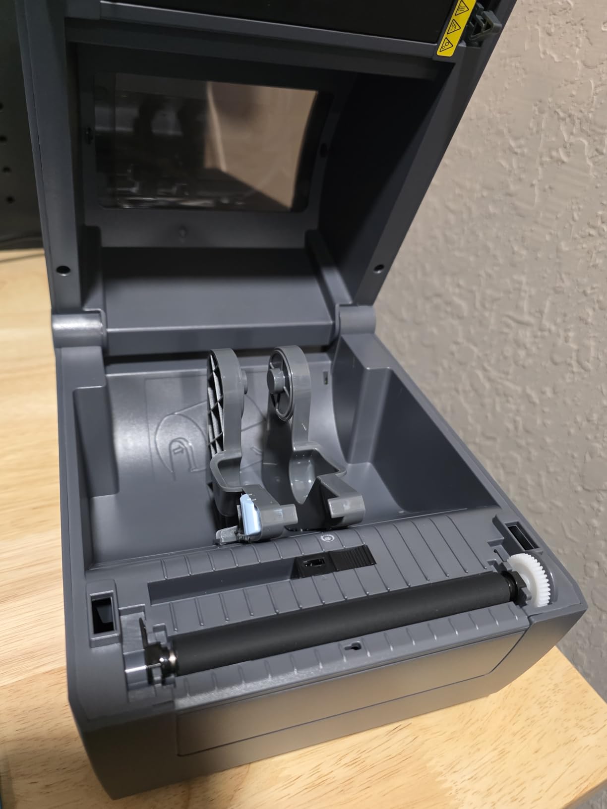 iD880 Direct Thermal Desktop Printer 203 dpi Print Width 4