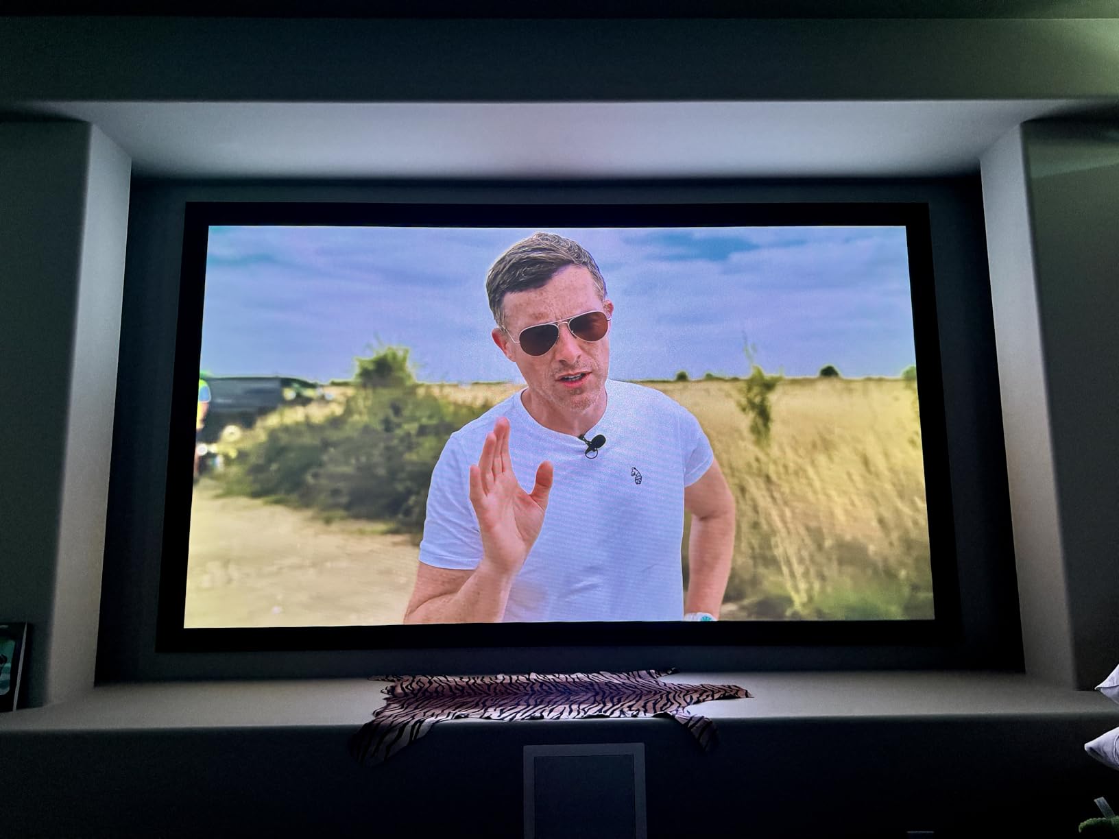 Valerion VisionMaster Max 4K Laser Projector customer photo 1