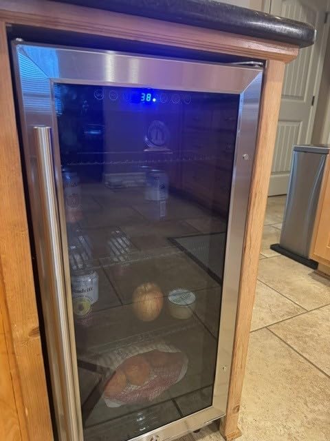 Feelfunn 24 inch Beverage Refrigerator - 180 Cans Beverage Fridge Under Counter with Stainless Steel Door, Built-in or Freestanding Beer Fridge, Outdoor Refrigerator for Patio Kitchen Home Bar customer photo 1