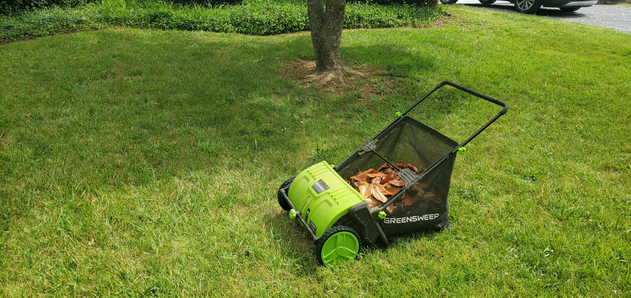 GreenSweep Pickup Pro V26 with AntiLock Drive - Push Lawn Sweeper for Leaves, Grass Clippings & Garden Debris customer photo 1