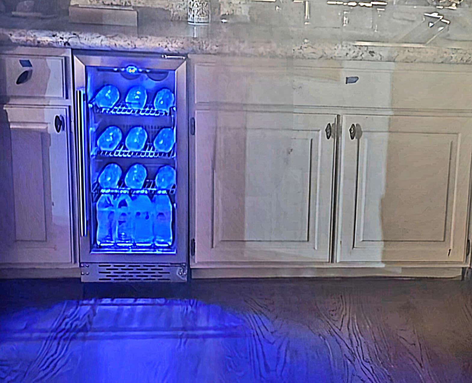 Phiestina Beverage Refrigerator 24Inch, 172 Cans Indoor/Outdoor Undercounter Beverage Cooler Refrigerator Stainless Steel Beer Fridge with Safety Lock Built-in/Freestanding-Silver Foam Door customer photo 2