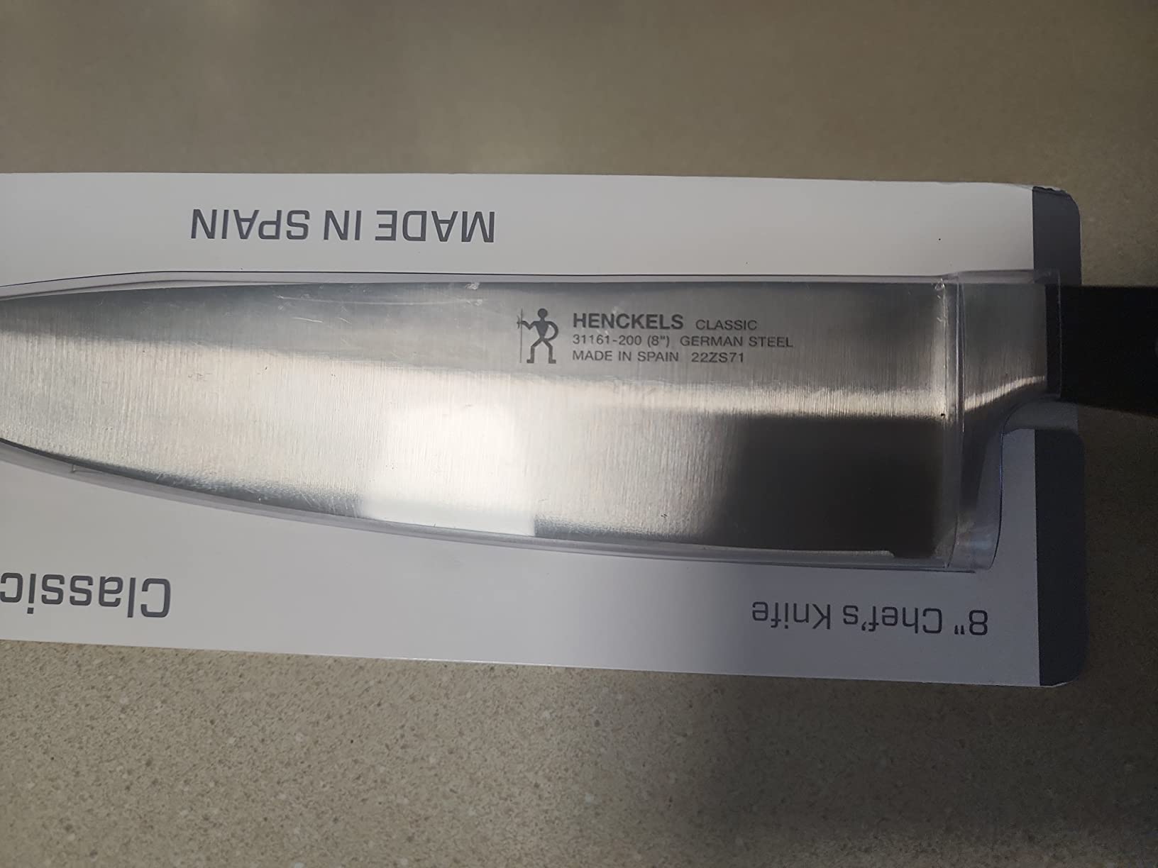 HENCKELS Classic 8-Inch Chef Knife, Razor-Sharp, German Engineered | Fully Forged Construction Provides Balance with Traditional Triple-Rivet Handles Enables Comfortable Easy Cutting. customer photo 2
