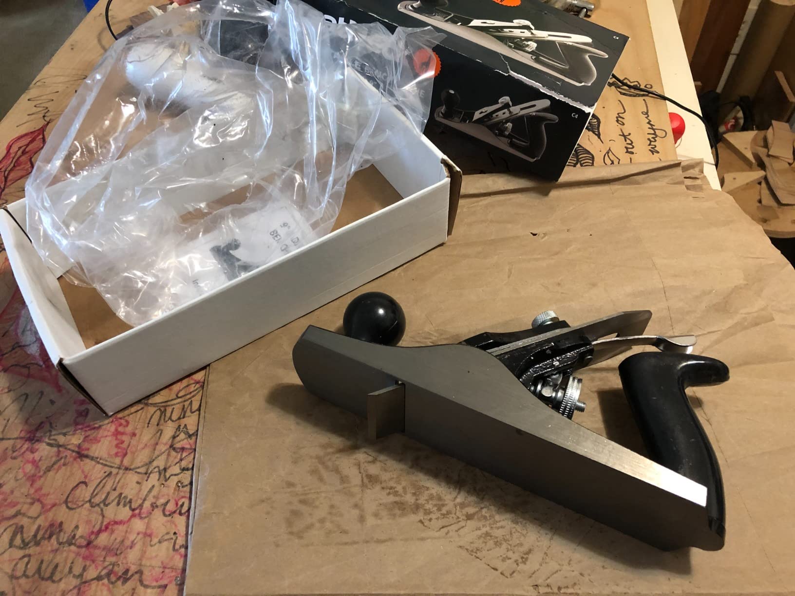 GreatNeck C4 Bench Hand Plane (9 Inch), 2 Inch Cutter, Adjustable to Control the Blade, Cast Iron Body, Quality Plastic Ergonomic Handles customer photo 2