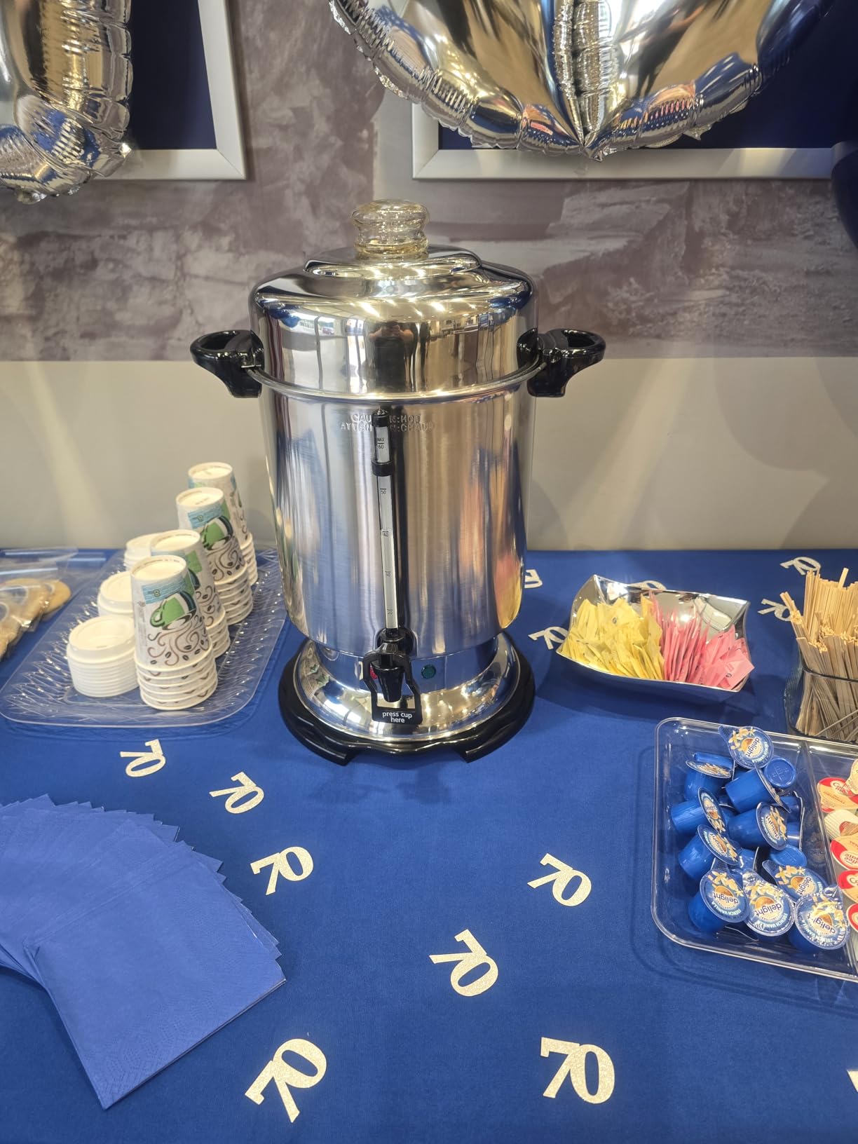 Hamilton Beach Commercial Coffee Urn & Hot Beverage Dispenser, 60 Cup Capacity, Polished Stainless Steel (D50065) customer photo 2