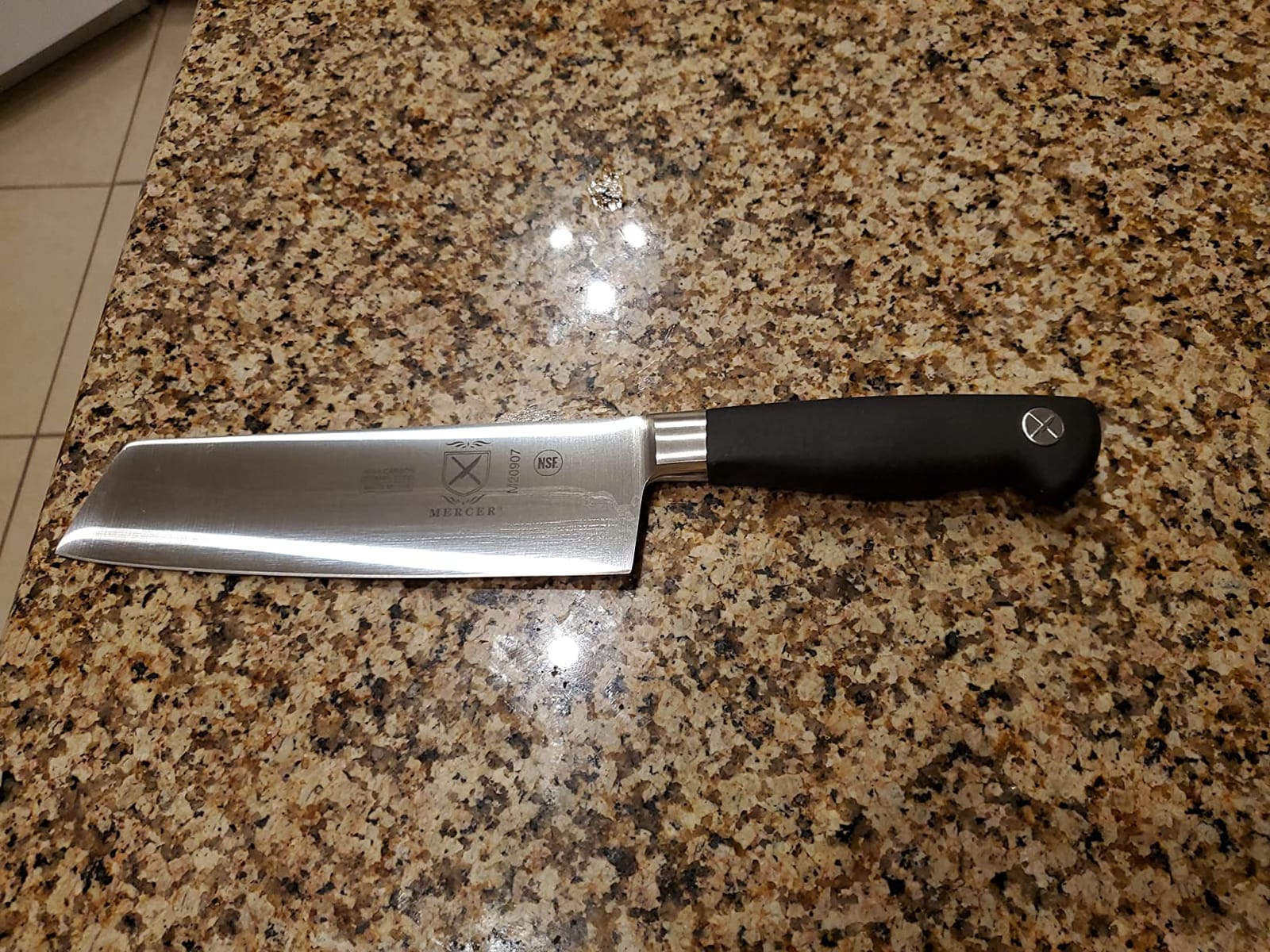 Mercer Culinary M20907 Genesis 7-Inch Nakiri Vegetable Knife, Black customer photo 2
