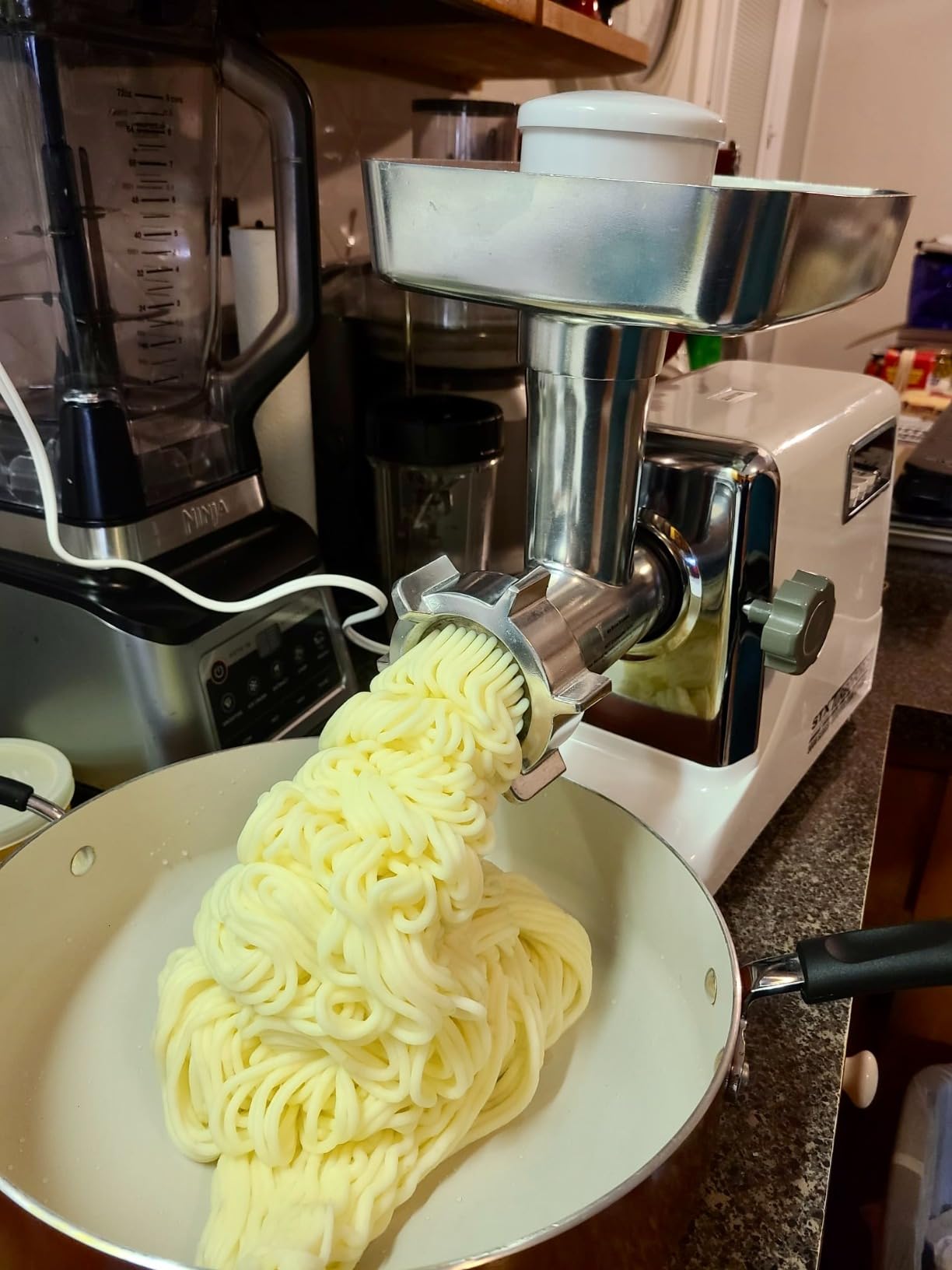 STX International Turboforce 3000 Series 5-in-1 Electric Meat Grinder | 3000W Max | 3-Speed | Size #12 | 5 Grinding Plates | 3 Stainless Steel Blades | Sausage Stuffer | Kubbe Maker & More Included customer photo 2