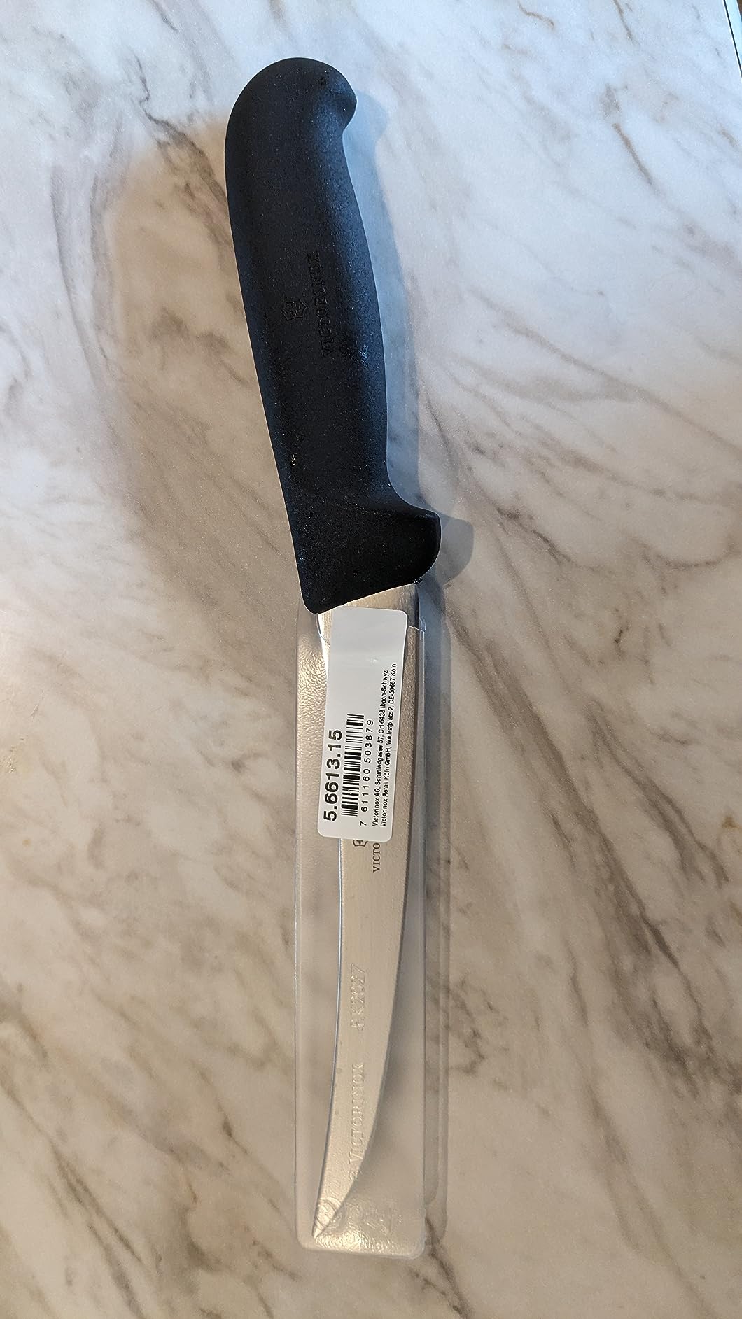 Victorinox Fibrox 6-In Curved Boning & Fillet Knife, Flexible Steel Blade customer photo 1