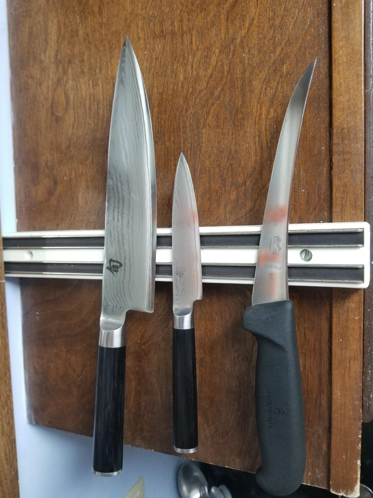 Victorinox Fibrox 6-In Curved Boning & Fillet Knife, Flexible Steel Blade customer photo 2
