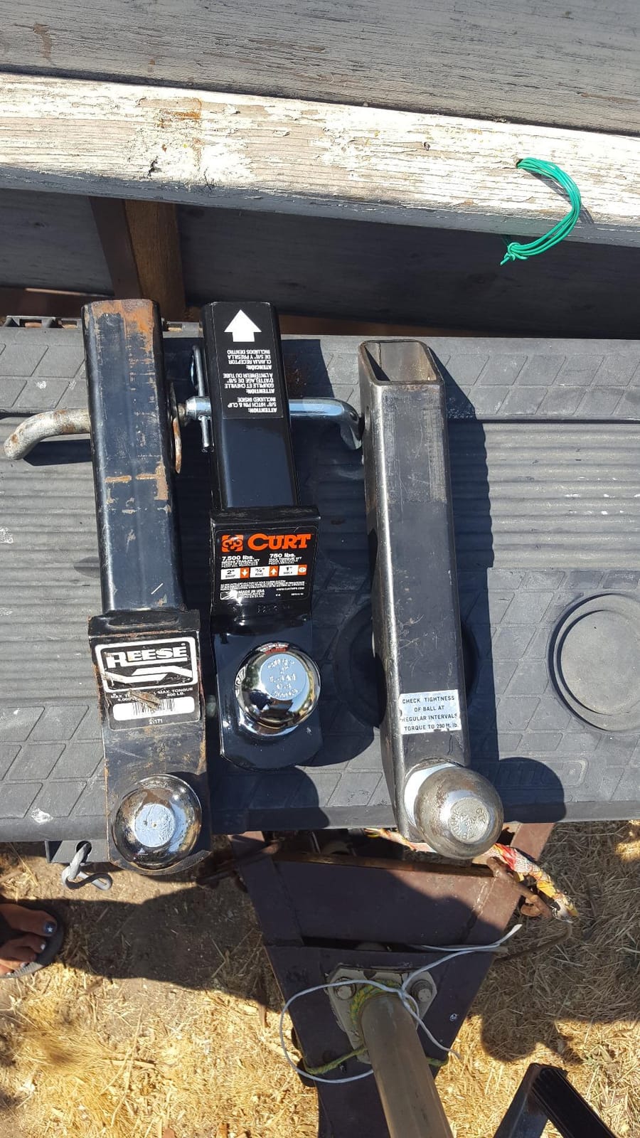 CURT 45036 Loaded Ball Mount, 7,500 lb, 2