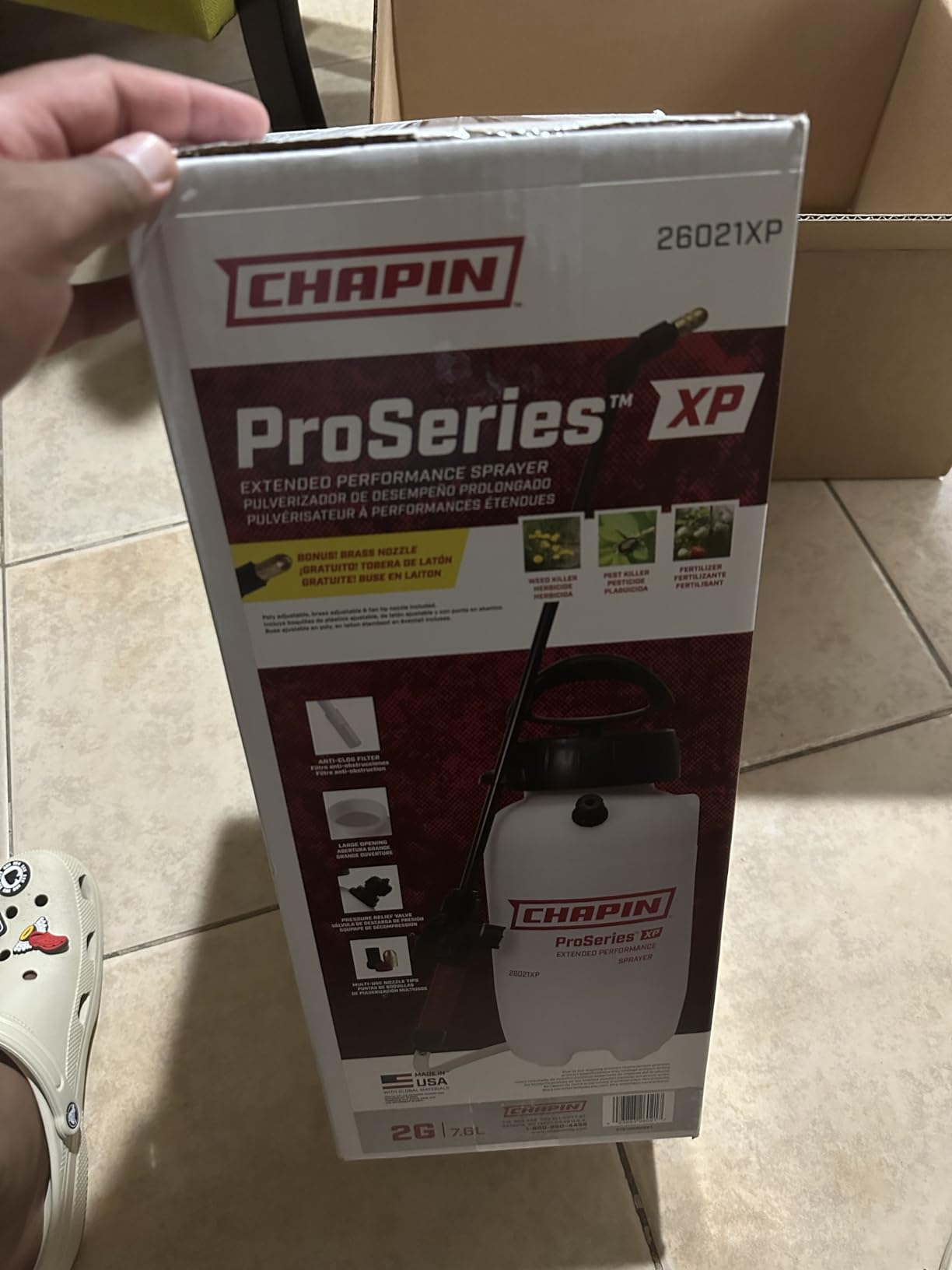 CHAPIN 2-Gallon Heavy-Duty Compression Sprayer | Chemical-resistant seals for weed killers, fertilizers, insecticides and professional spraying customer photo 1