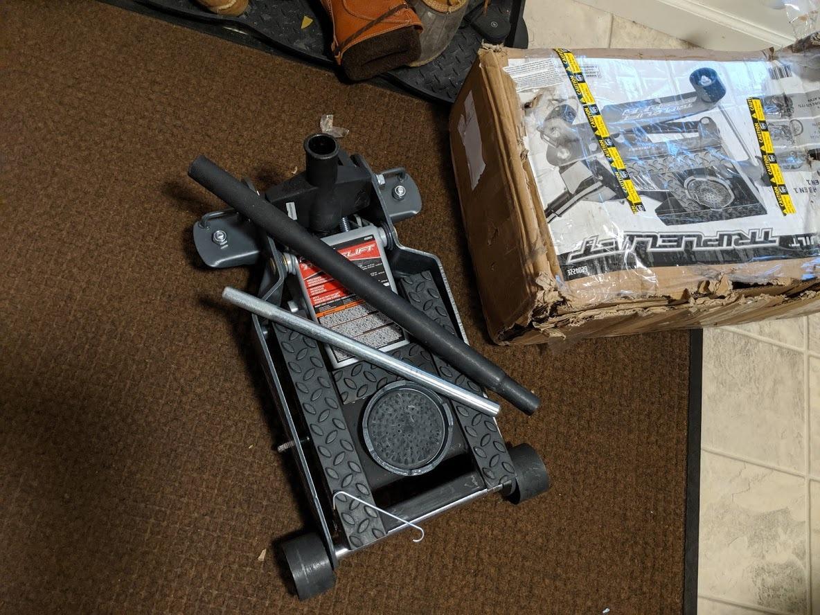 Powerbuilt 2 Ton Triple Lift Floor Jack, Works on Cars, Trucks, Motorcycles, ATV's, Transmissions, 4-3/4 to 17 in. Range, Wide and Stable, Locking Safety Bar - 620422E customer photo 2