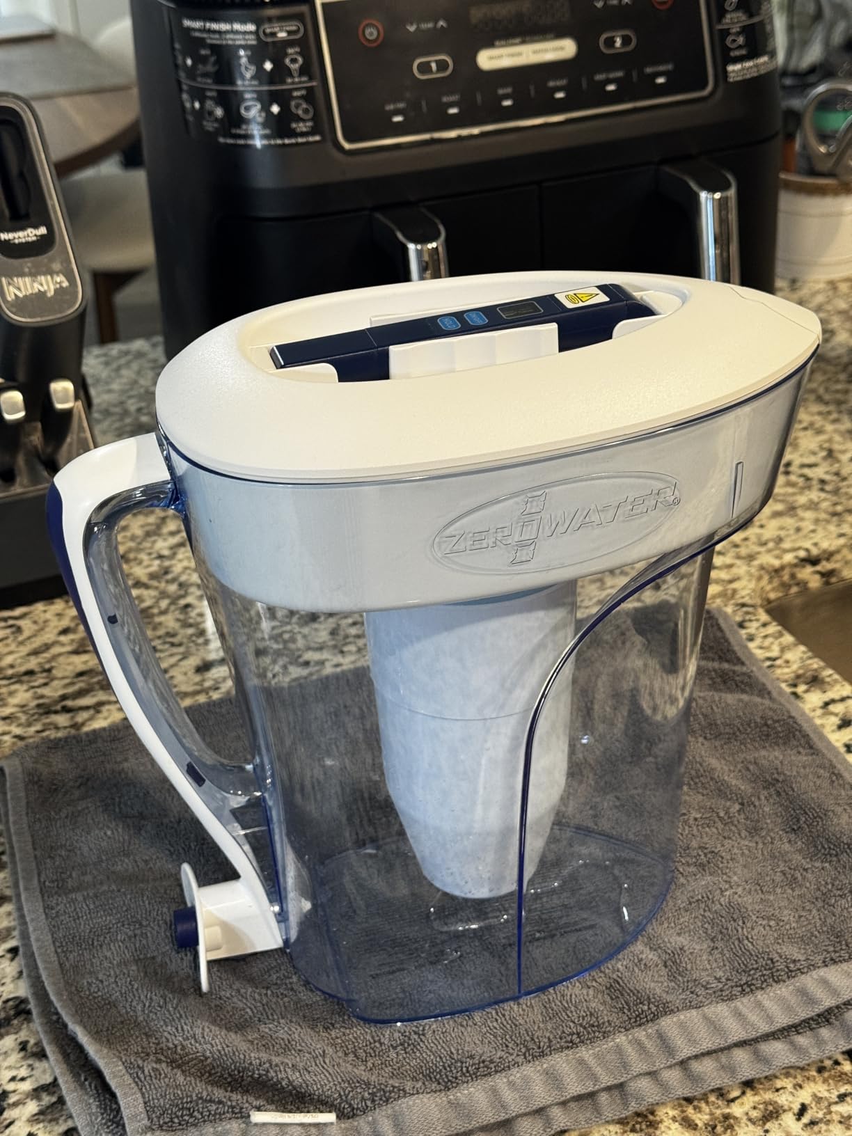ZeroWater 10-Cup Pitcher Water Filter Removes PFOA/PFAS | IAPMO certified: Lead, PFOA/PFOS, chromium, mercury; 5-stage Advanced Filtration; 0 TDS Water Filter Pitcher customer photo 2