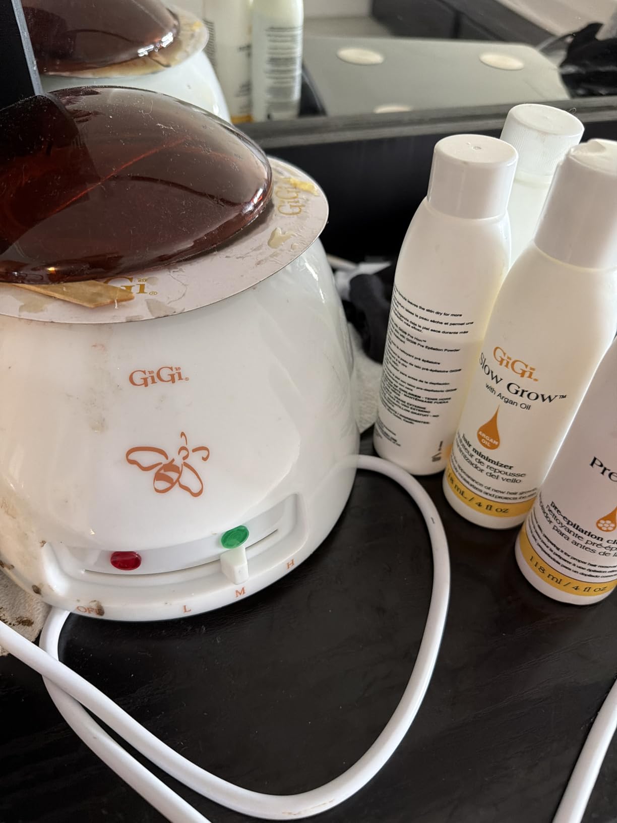 Gigi Student Starter Waxing Kit - All-Purpose Honee Hair Removal Wax Kit with Wax Warmer, Pre & Post Care, Muslin Strips, and Applicators - At-Home & Salon Use for Face, Body, Arms, and Legs customer photo 1