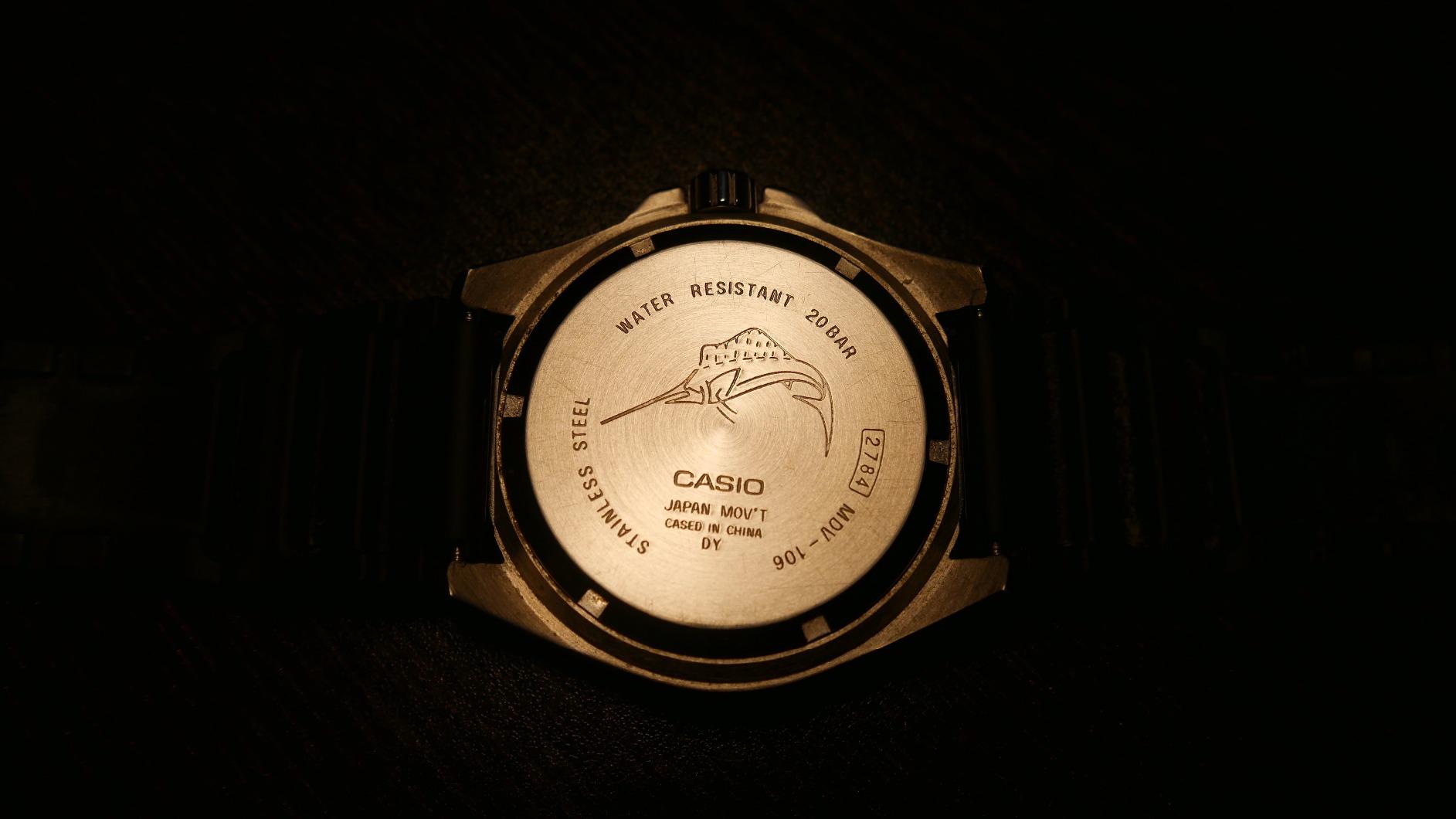 Casio MDV106 Series | Unisex Analog Watch | 200M WR | Stainless Steel Case | Resin Band | 2 Hand Analog (HR, Min, SEC) | Date Display | Screw Down Crown/Screw Down Caseback | 3 Year Battery customer photo 2