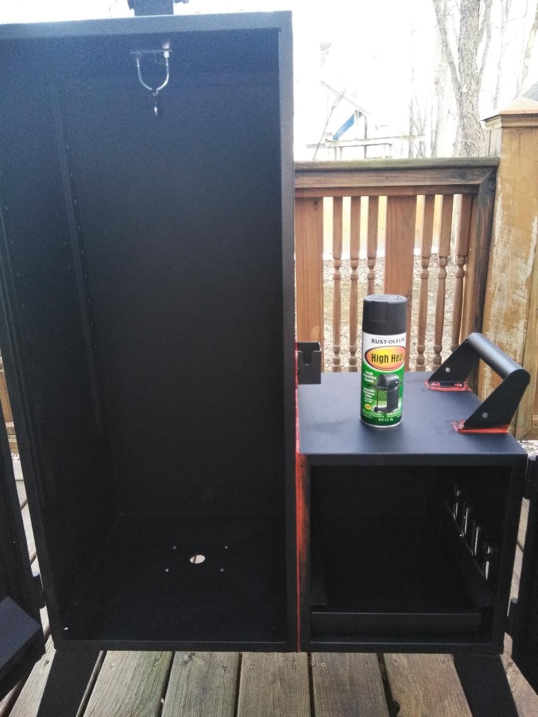 Dyna-Glo DGO1176BDC-D Vertical Offset Charcoal Smoker customer photo 2