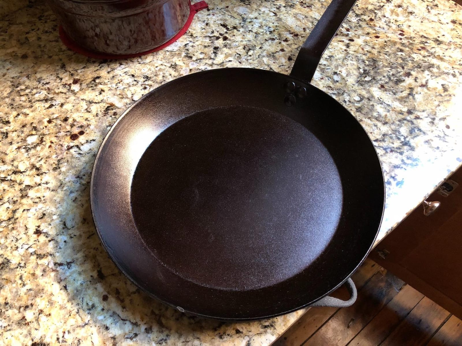 de Buyer MINERAL B Carbon Steel Paella Pan - 12.5
