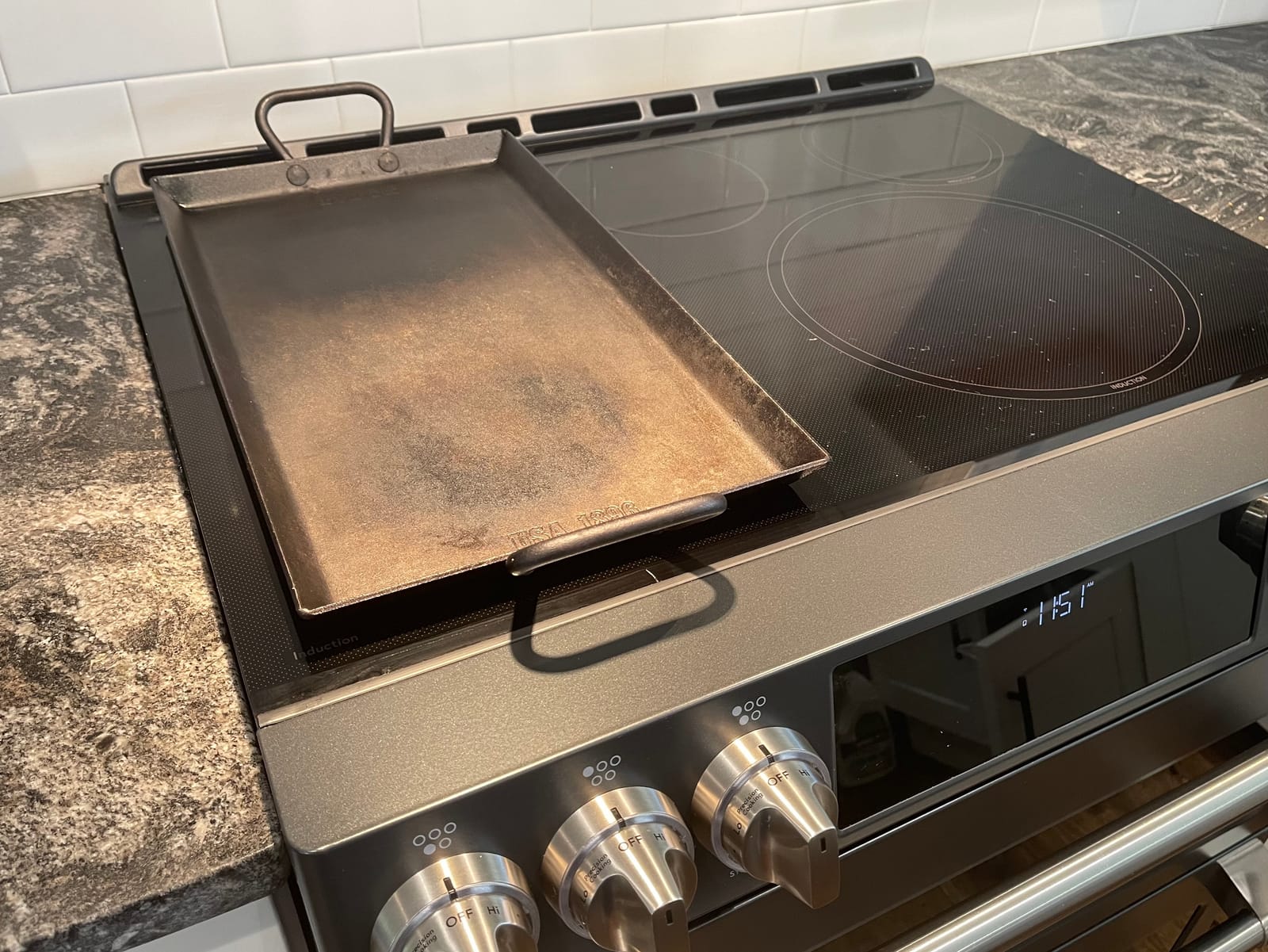 Lodge Pre-Seasoned Carbon Steel Griddle, 18 x 10 Inches | Lightweight Dual Handle Flat Top Cooking Pan for Stovetop, Oven, Grill & Family Size Meals, Carbon Steel customer photo 1