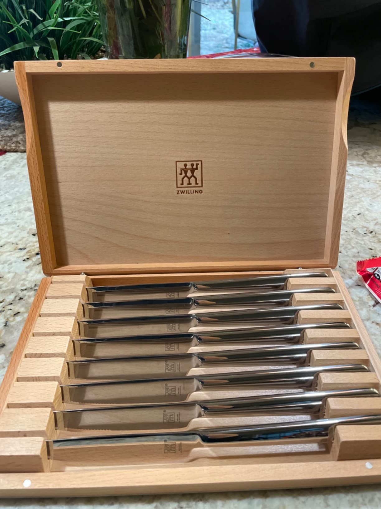 Zwilling Ultra-Sharp Steak Knives Set of 8 with Wood Gift Box customer photo 2
