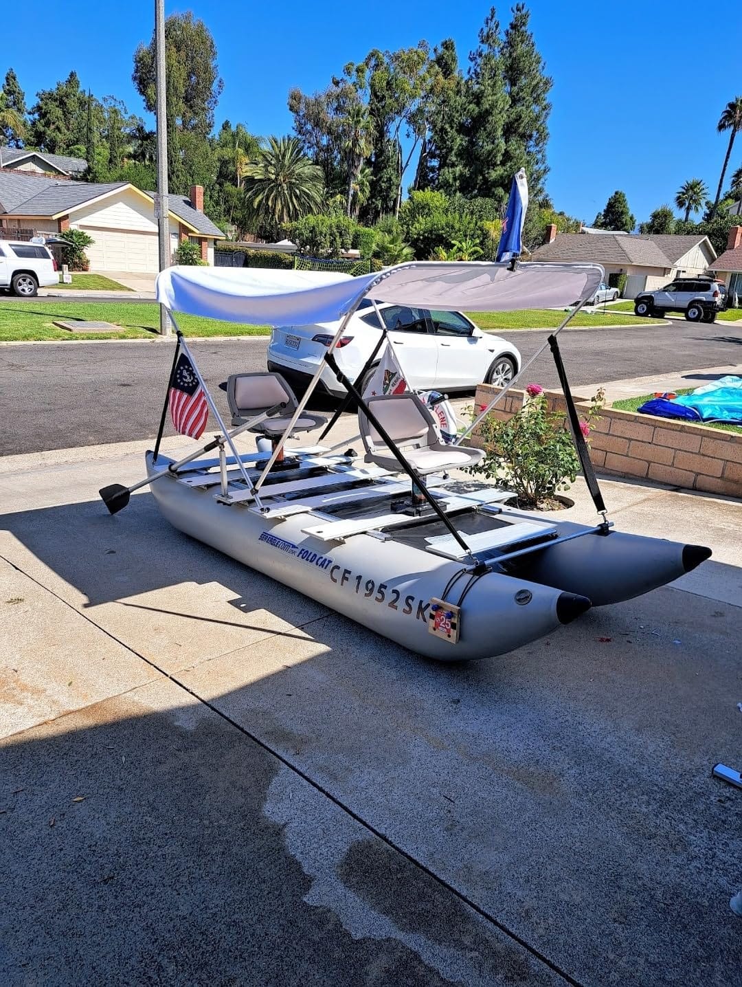 Sea Eagle 375fc FoldCat 1-2-Persons Inflatable Fishing Pontoon Boat, Lightweight & Portable, w/2 Green Swivel Seats, Pedestal, Oar Set, Scotty Rod Holders, Boat Bag, & Pump customer photo 2