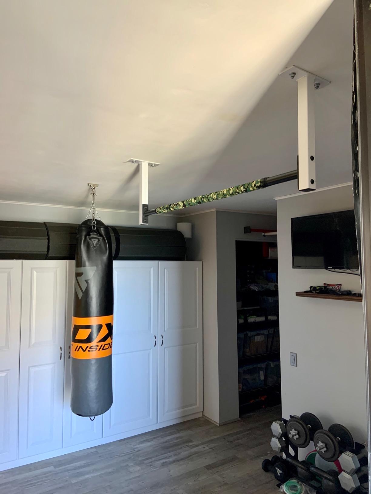 Ceiling Mount Pull Up Bar with 48