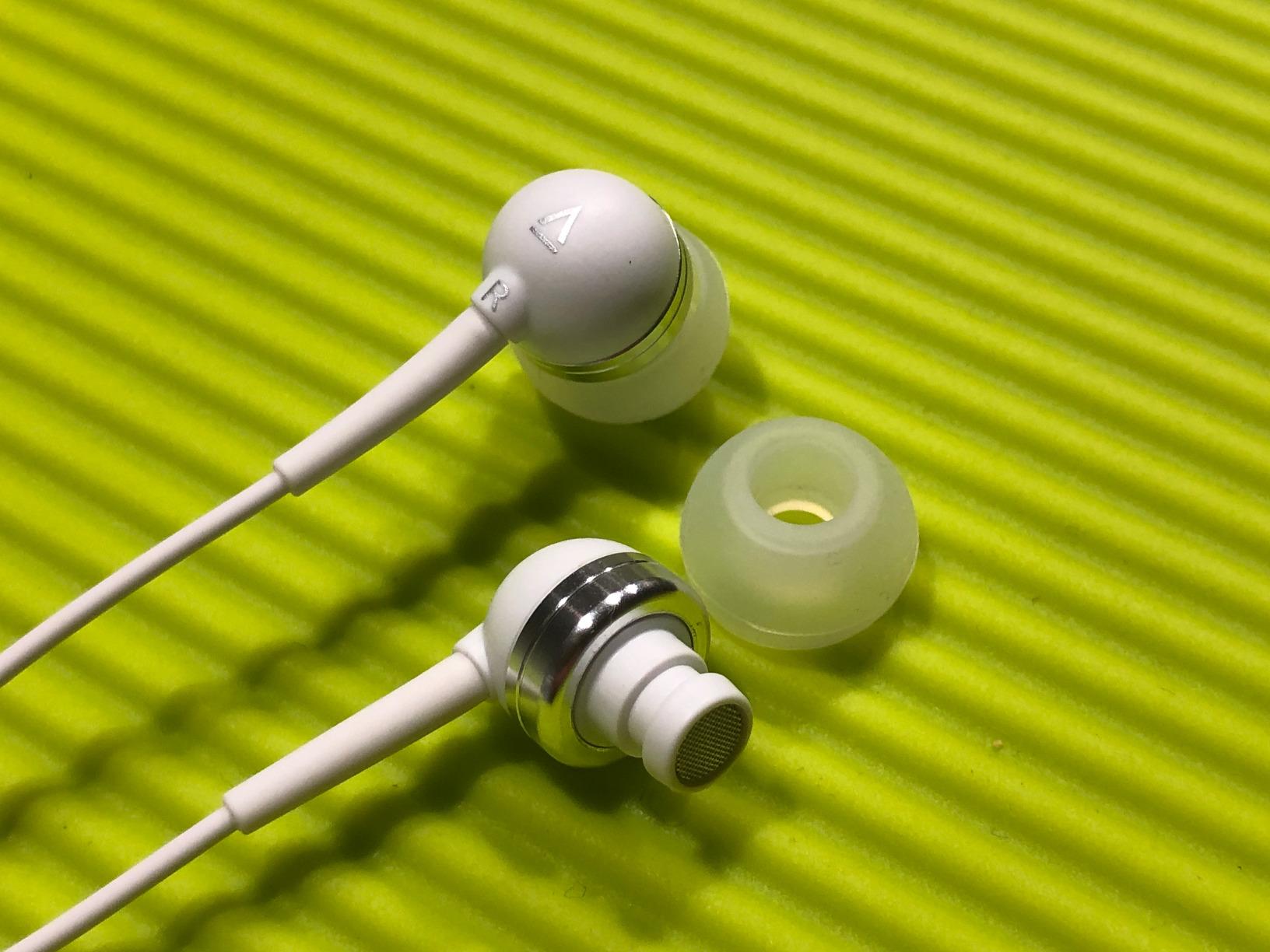 H2O Audio Surge S+ Waterproof Sport Headphones, (Short Cord Design) - in-Ear Sweatproof Earbuds for Swimming, Running, Cycling - IPX8 Waterproof, Compatible with iPods & MP3 Players customer photo 2