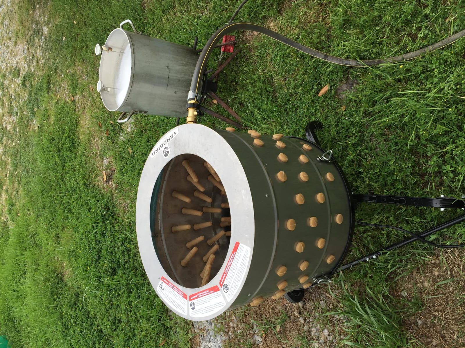 Yardbird 21833 Chicken Plucker, Stainless Steel, 1.5 HP Motor, 20-inch Drum, 110 Natural Soft Fingers, Integrated Irrigation Ring, Transport Wheels customer photo 2