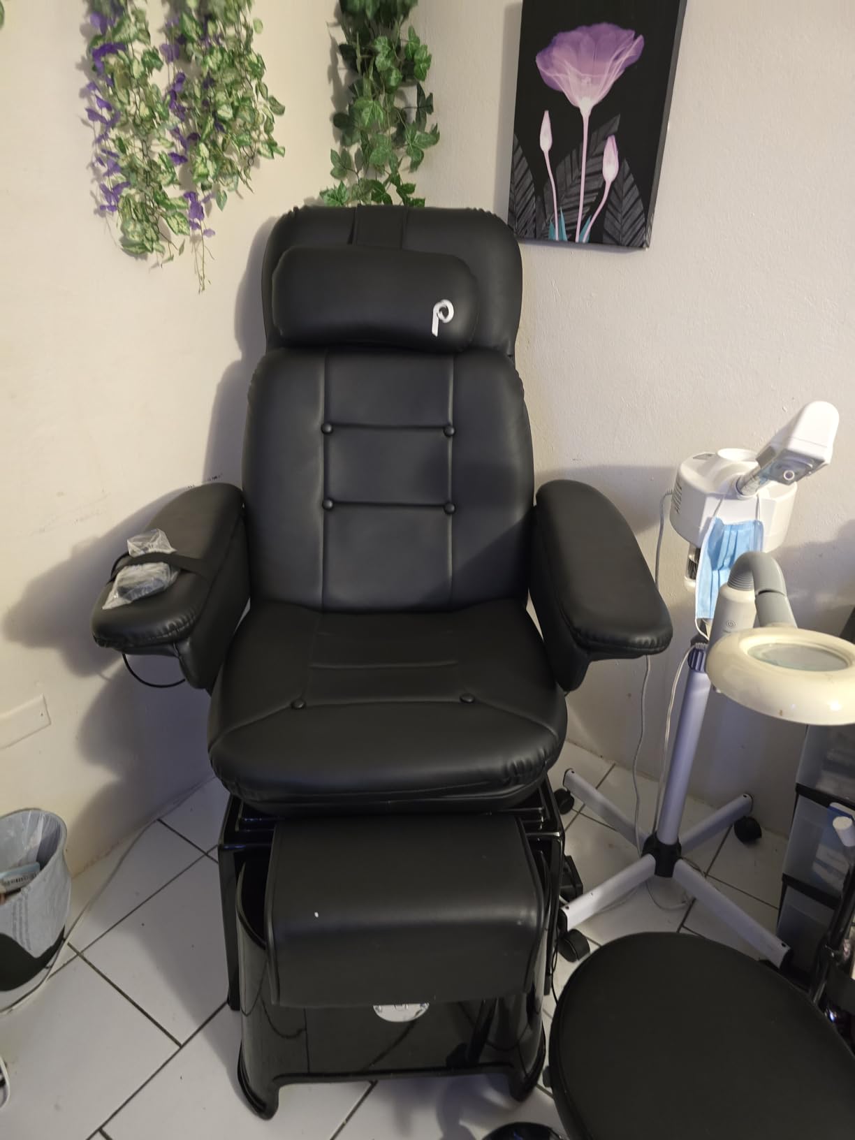 PS92 No Plumbing Pedicure Spa Chair with Footsie Bath | Fiberglass Base, Disposable Liners, Heated Deep Basin, Reclining Swivel Vibration Seat, Adjustable Footrest, For Salons customer photo 1